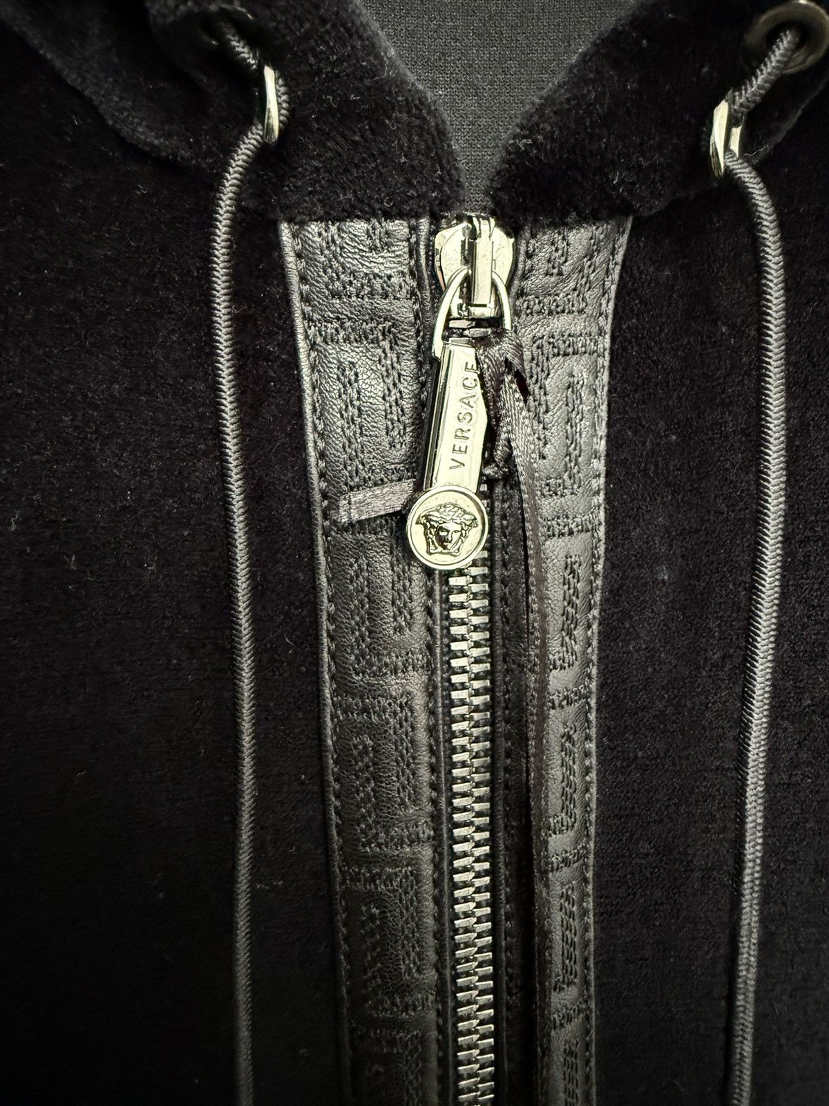 Versace Versace Men’s Black Medusa Hoodie Size US S / EU 44-46 / 1 - 5 Thumbnail