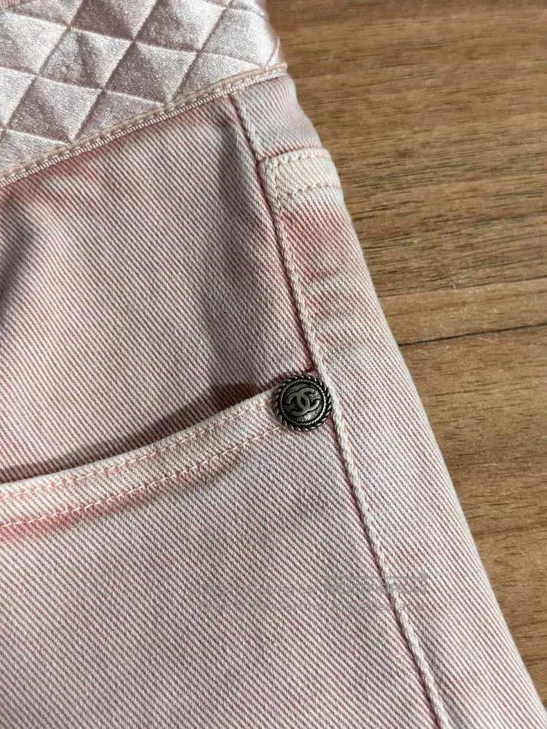 Chanel Pink Diamond Pattern Pants Chanel / Chanel. Size US 36 / EU 52 - 6 Thumbnail