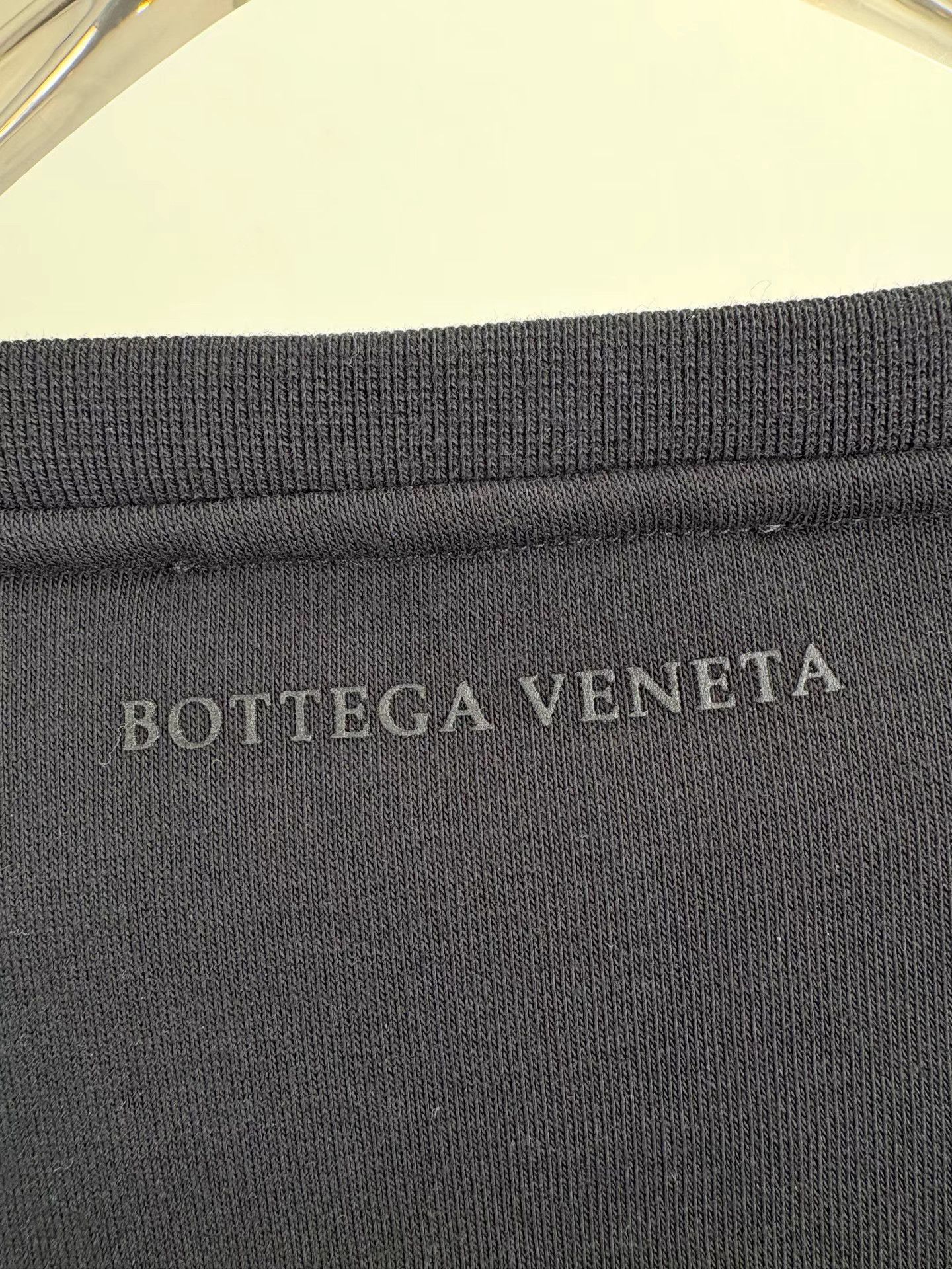 Bottega Veneta Bottega Veneta Black Embossed Long Sleeve Sweatshirt K1 Size US L / EU 52-54 / 3 - 3 Thumbnail
