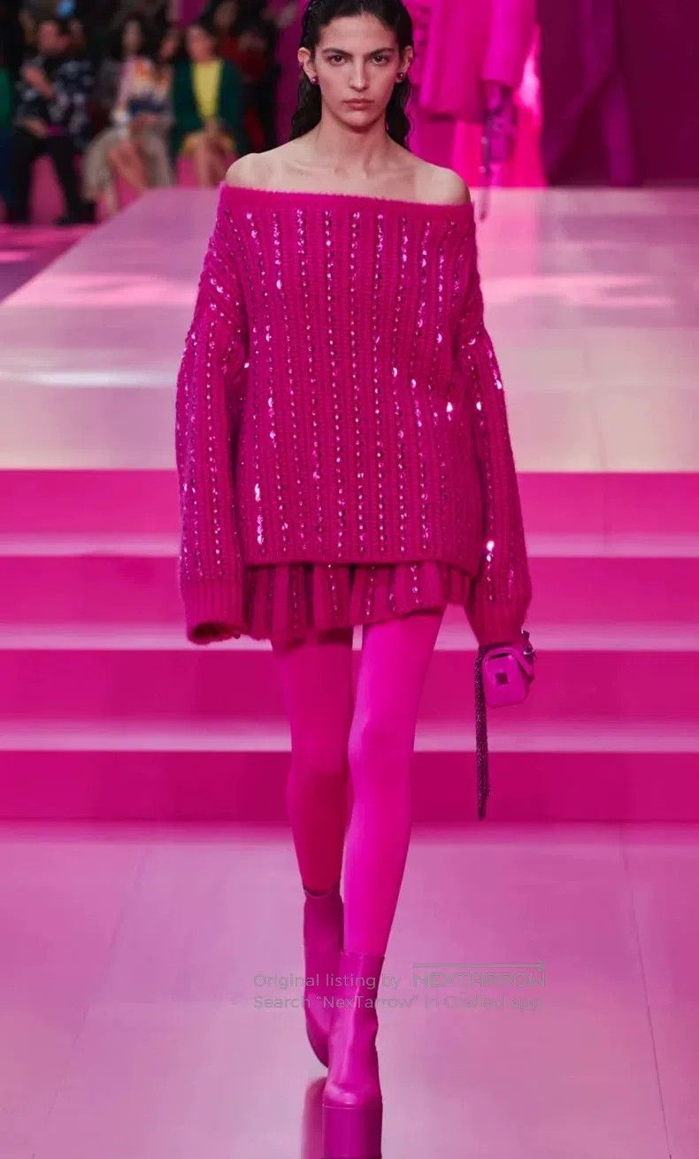 Valentino Valentino Autumn/winter rose red rhinestone sequin mohair Size S / US 4 / IT 40 - 1 Thumbnail