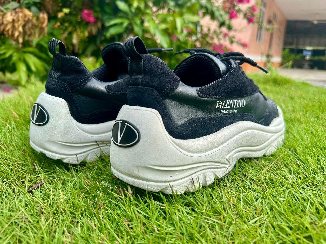 Valentino Authentic Valentino Garavani Gumboy Calfskin Sneakers Size US 8.5 / EU 41-42 - 7 Thumbnail