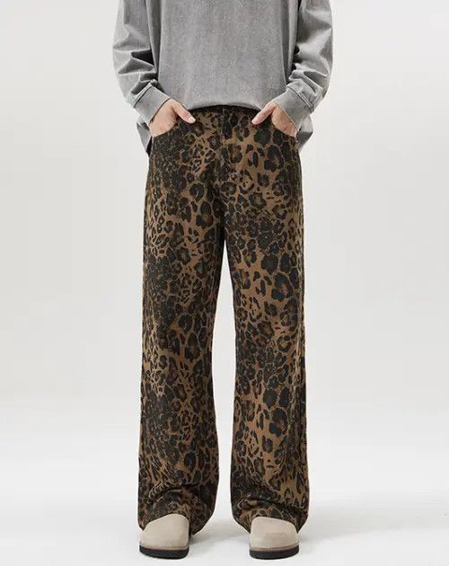 Jean American retro straight leopard print jeans Size US 32 / EU 48 - 1 Thumbnail