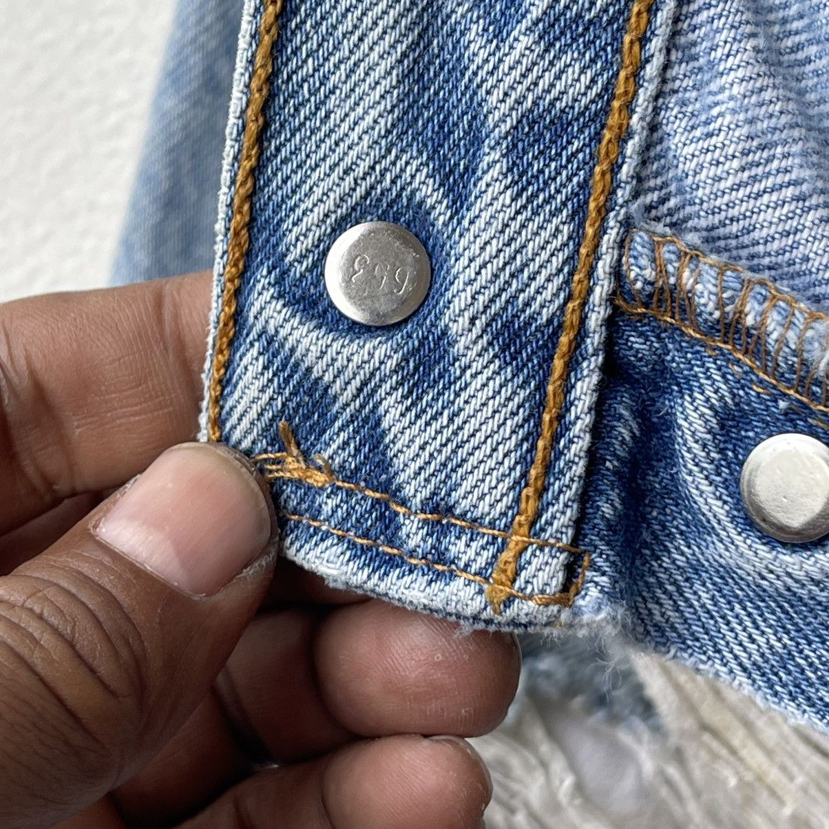 Levi's Vintage 90s Levi's 501XX USA - Thrashed Grunge Look Denim Size US 33 - 14 Thumbnail
