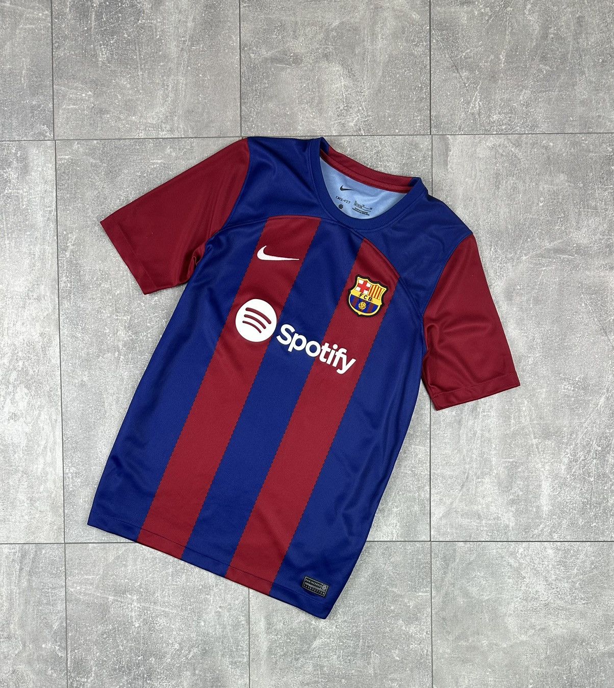 Nike Nike Barcelona Fc Home 2023/24 Soccer Football Jersey Size US XS / EU 42 / 0 - 1 Thumbnail