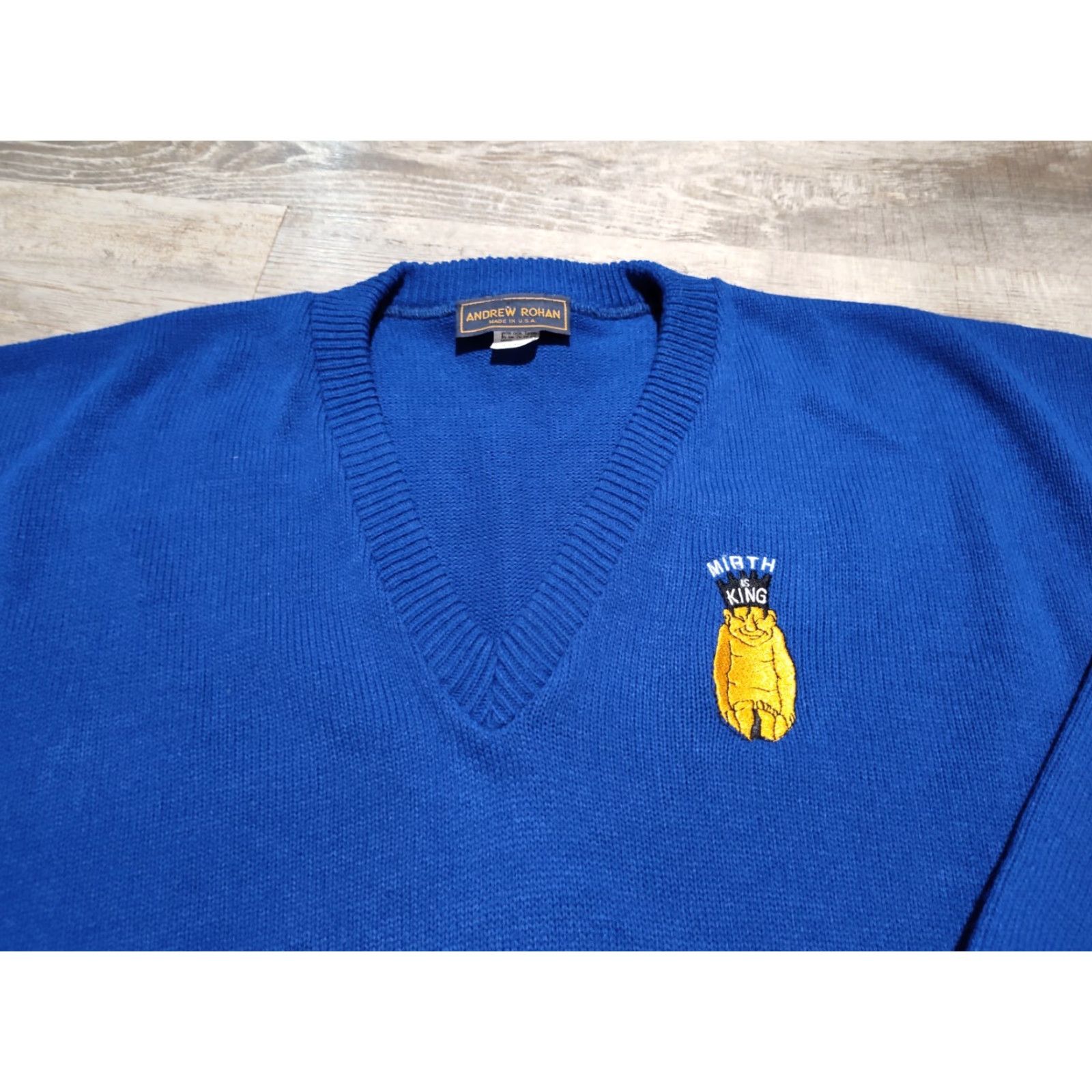 Vintage VINTAGE Andrew Rohan Men’s Sweater Pullover Long Sleeve V-Neck Mirth is King Mason Logo Blue XL Made in USA Size US XL / EU 56 / 4 - 4 Thumbnail
