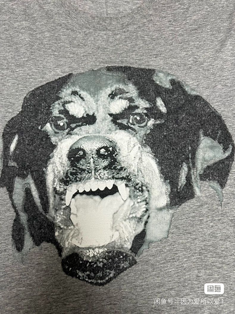 Givenchy Givenchy Men's dog head short-sleeve T-shirt, size L, shou Size US L / EU 52-54 / 3 - 6 Thumbnail