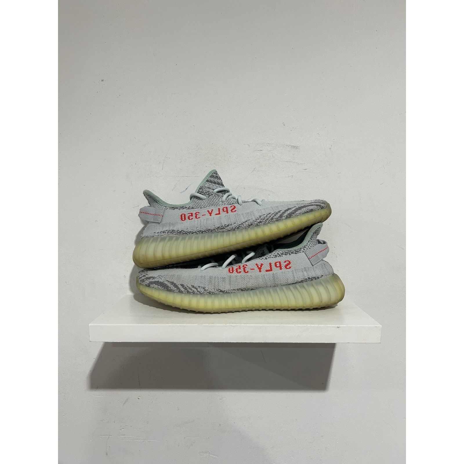 Adidas ADIDAS YEEZY BOOST 350 V2 BLUE TINT SIZE 14 PREOWNED Size US 14 / EU 47 - 1 Thumbnail