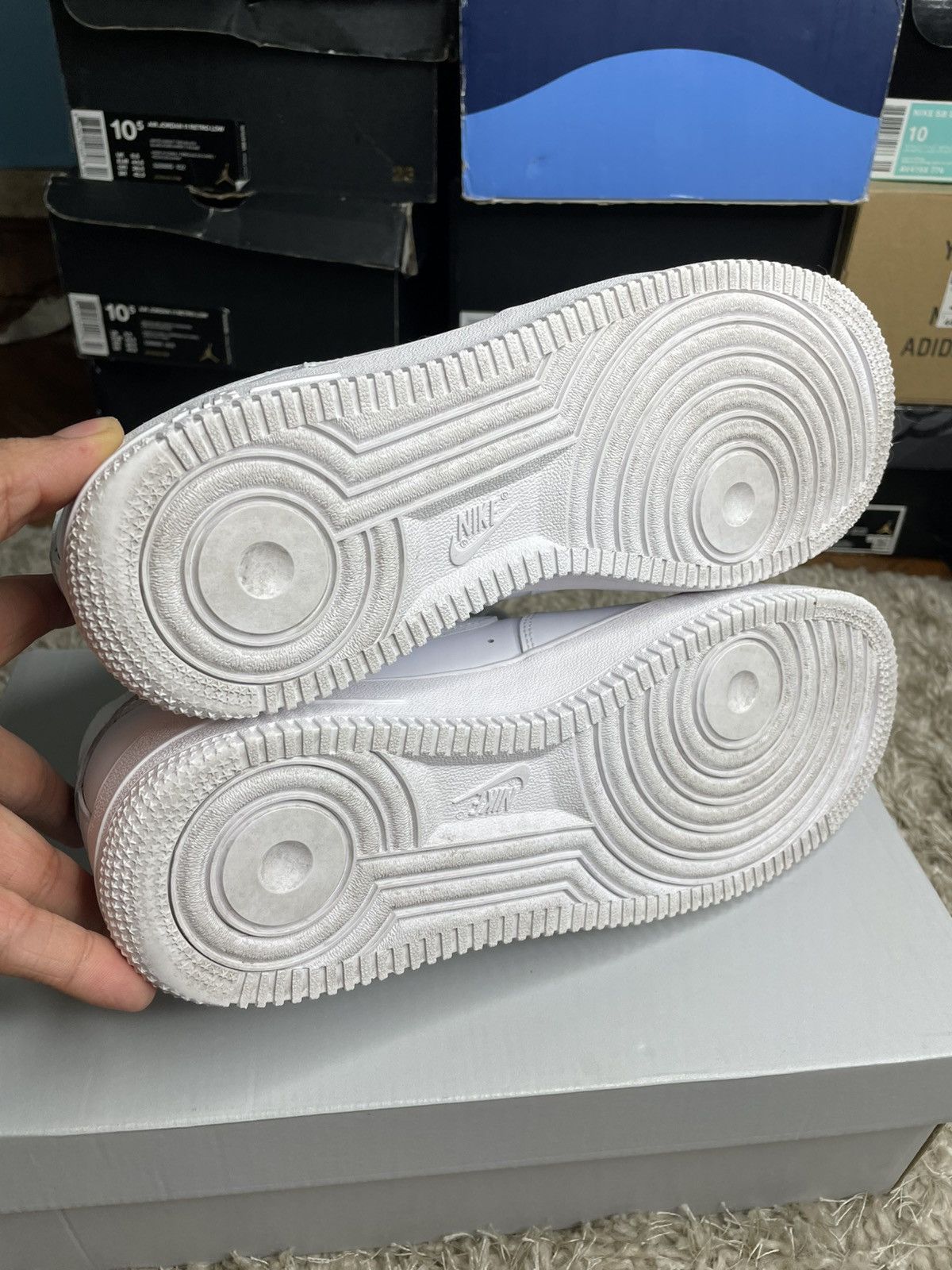 Nike Air Force 1 Triple White Size US 8.5 / EU 41-42 - 9 Thumbnail