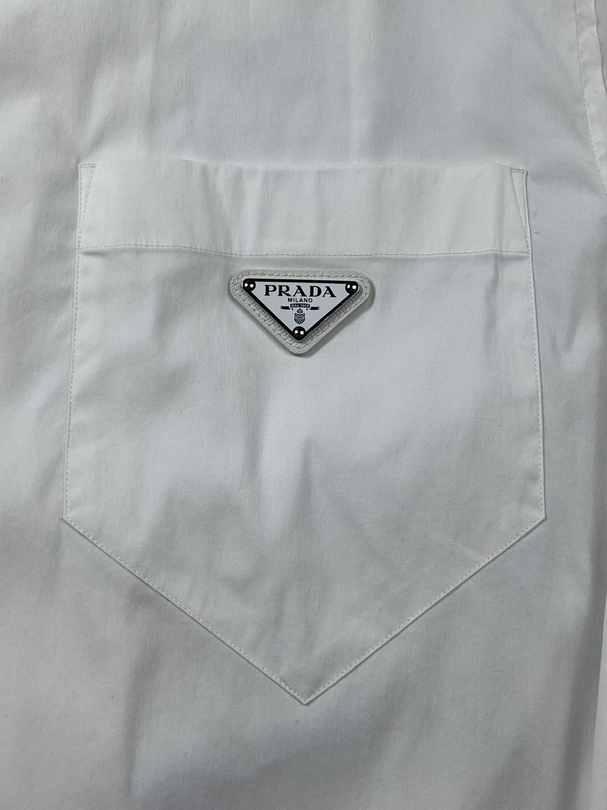 Prada Prada White Triangle Shirt Size M Size US M / EU 48-50 / 2 - 7 Thumbnail