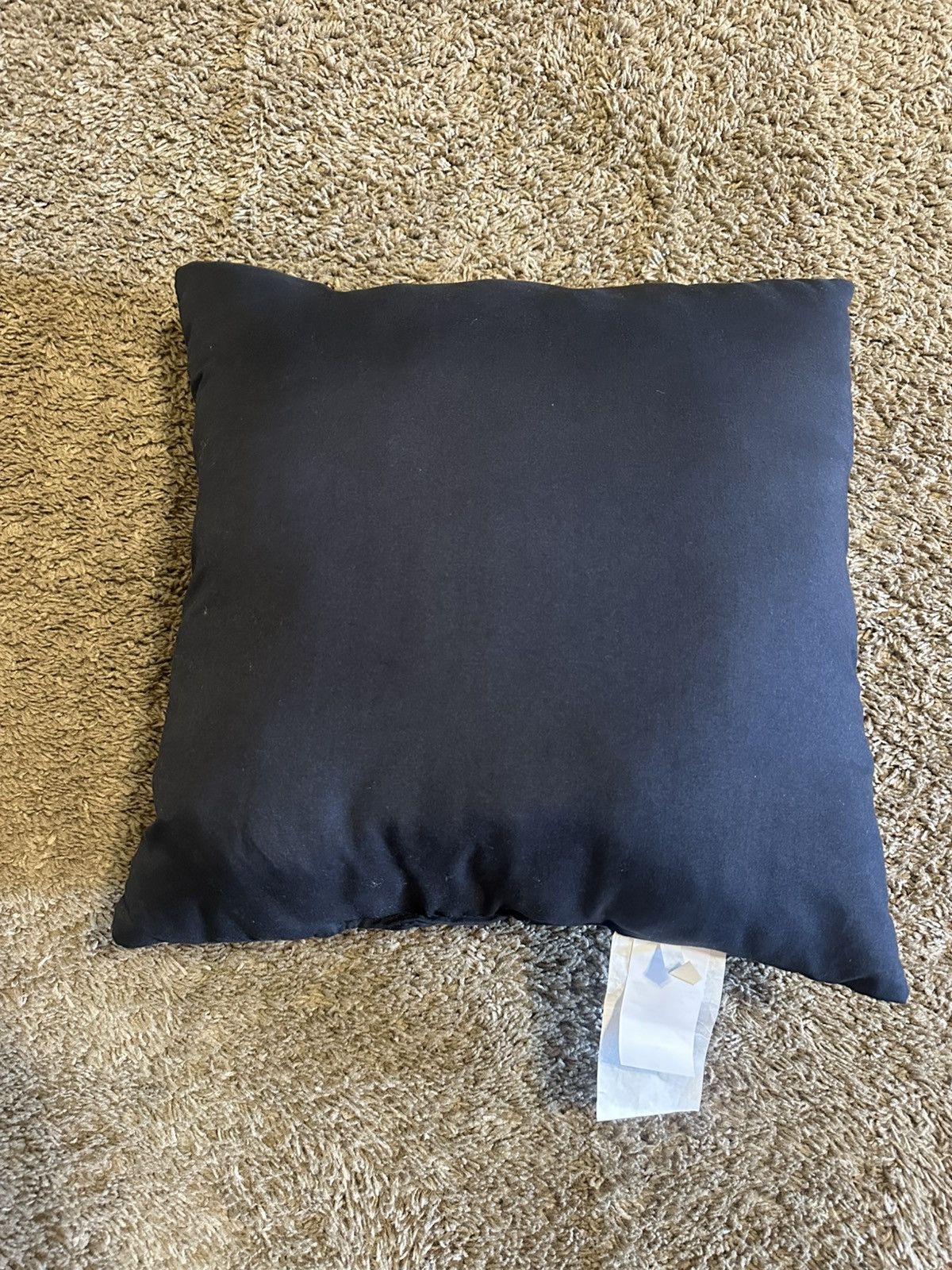 Karl Lagerfeld × Vintage Vintage karl lagerfeld “black and sliver” decorative pillow Size ONE SIZE - 4 Thumbnail