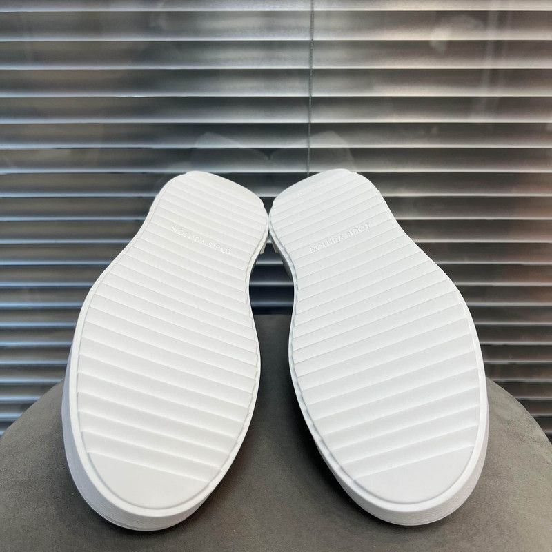 Louis Vuitton Louis Vuitton Time Out Low Top Sneakers for Women Size US 8 / IT 38 - 4 Thumbnail