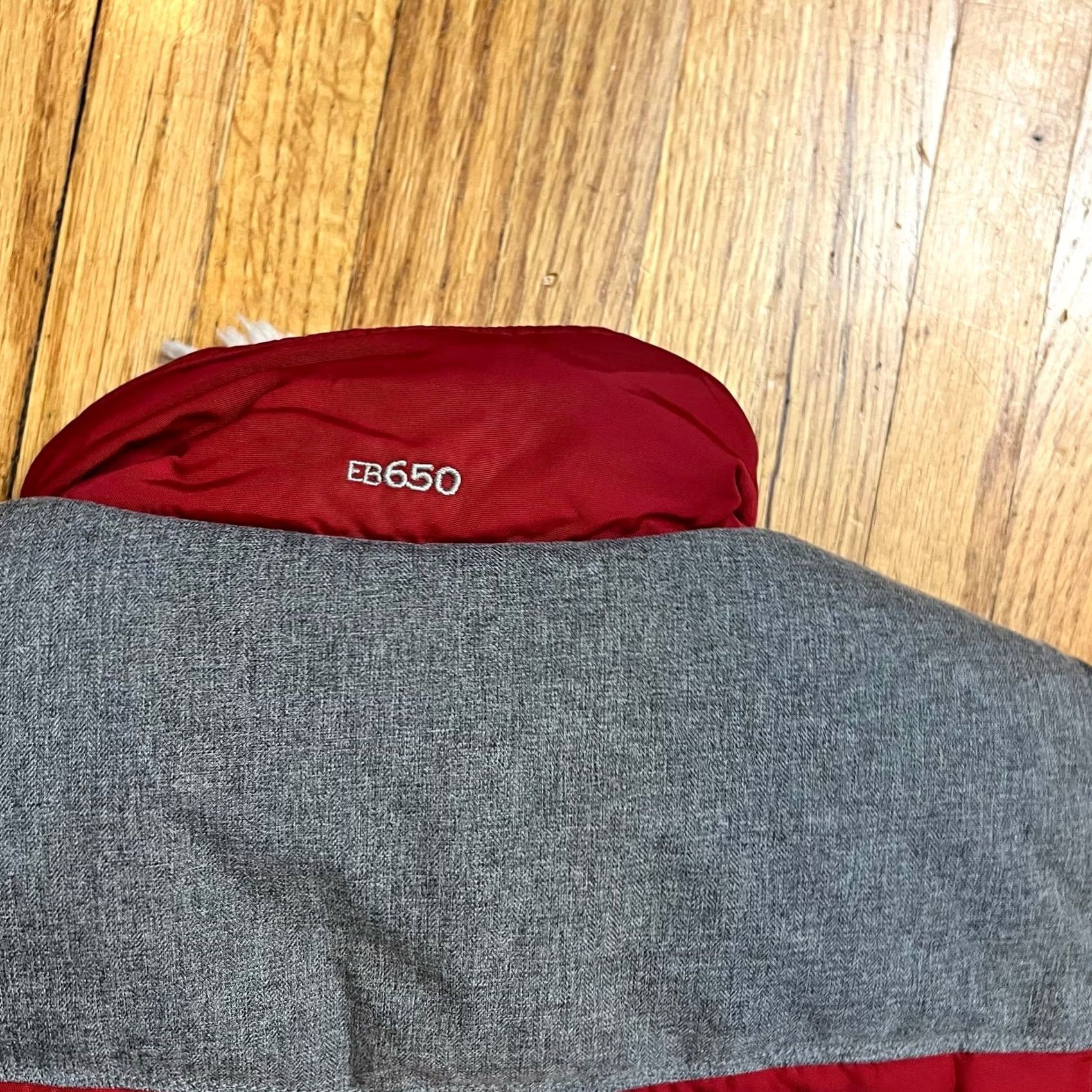 Eddie Bauer Eddie Bauer Vest Womens XS Fur Lined Down Puffer EB 650 Red Outdoor Vest Womens XS Fur Lined Down Puffer EB 650 Red Outdoor Size XS / US 0-2 / IT 36-38 - 4 Thumbnail