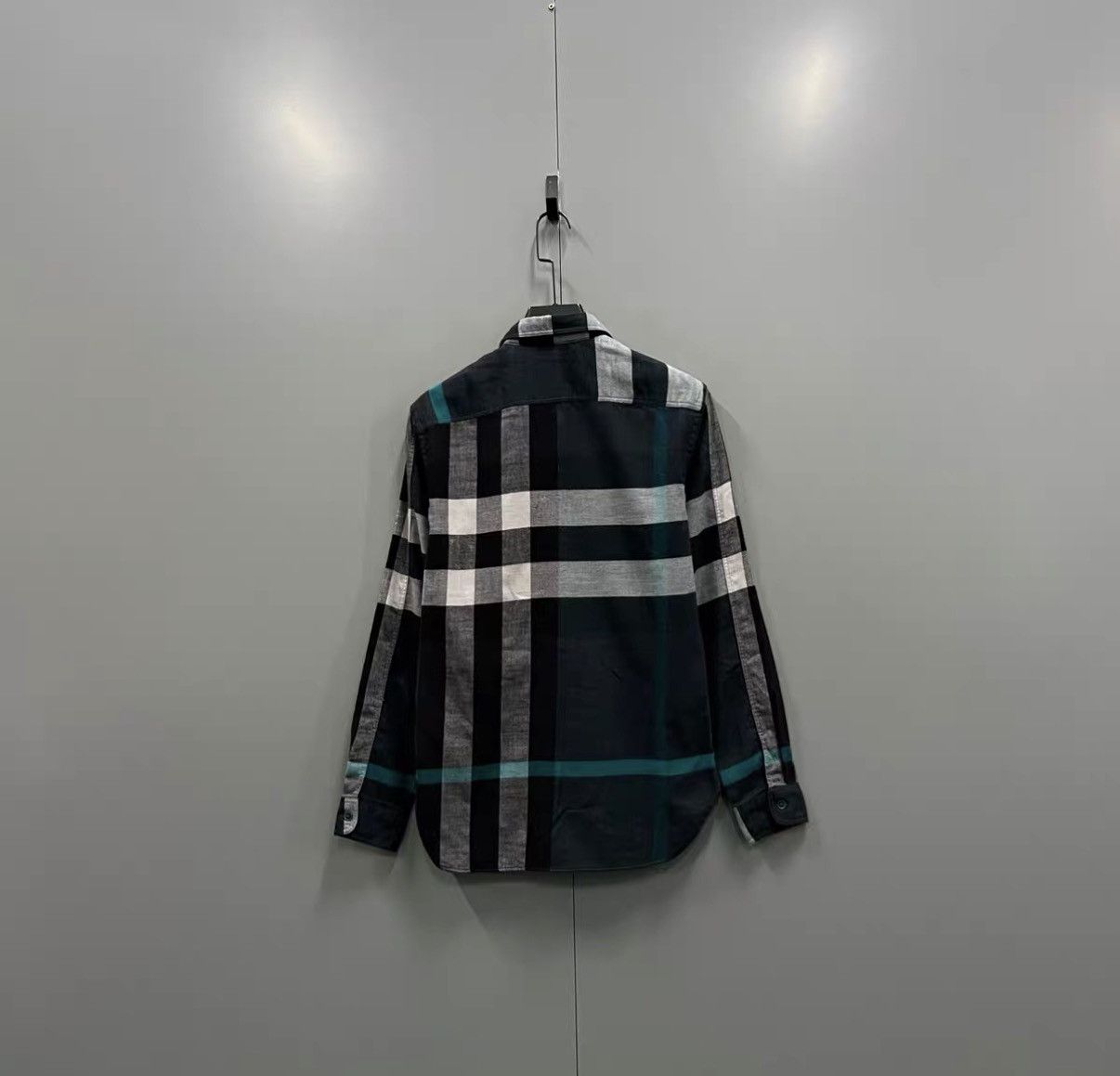 Burberry Burberry Color-block Collar Check Shirt J41 Size US S / EU 44-46 / 1 - 2 Thumbnail