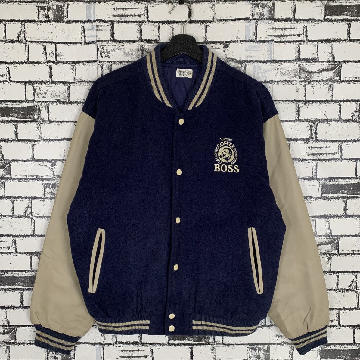Vintage Vintage Suntory Coffee Boss Varsity Jacket Size US L / EU 52-54 / 3 - 1 Thumbnail