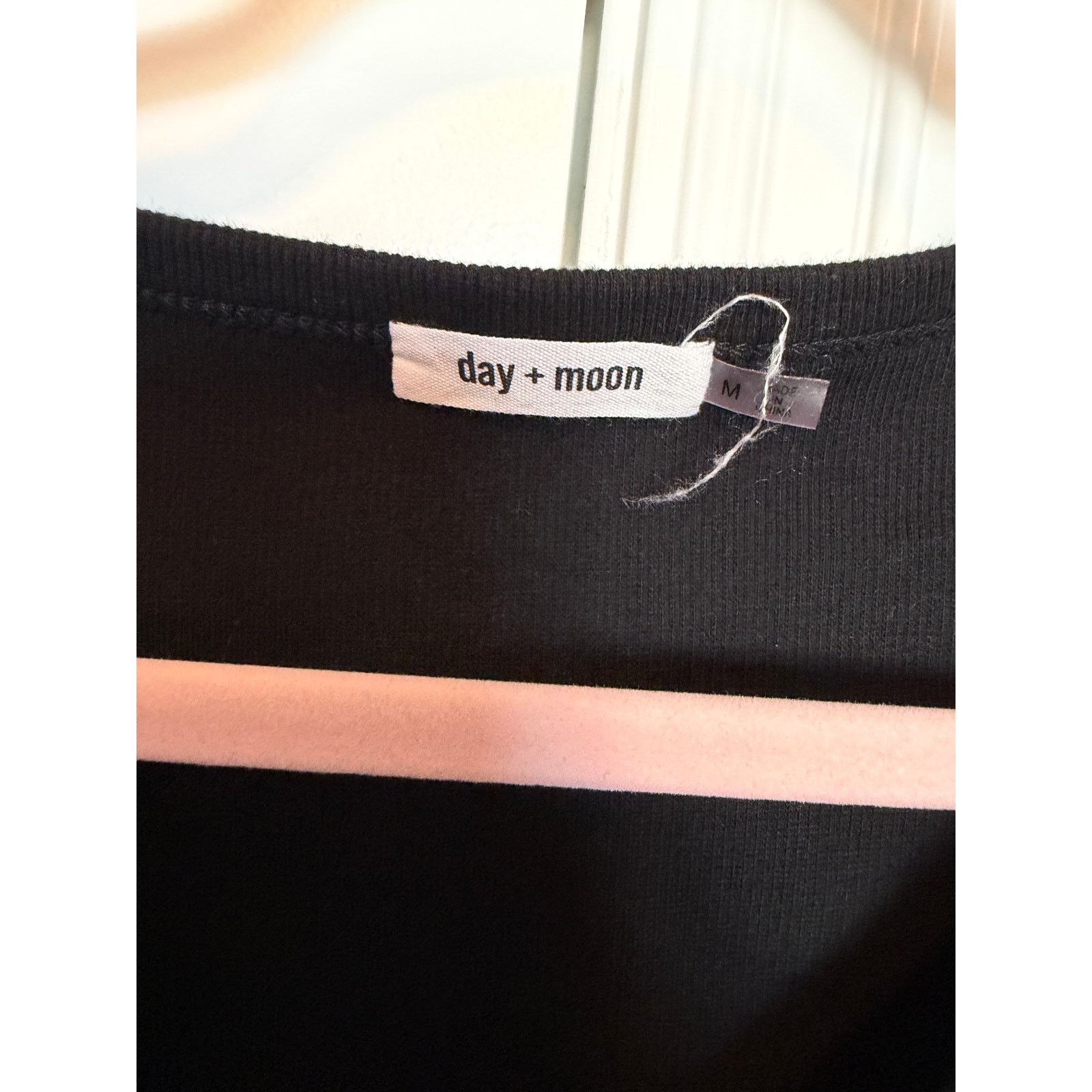 Other Day+Moon Solid Black Short Sleeve Ruffle V-Neck Bodysuit Size M / US 6-8 / IT 42-44 - 9 Thumbnail
