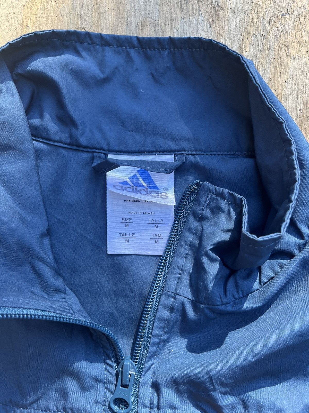 Adidas Yellow and Navy Vintage Adidas Windbreaker Size US L / EU 52-54 / 3 - 2 Thumbnail