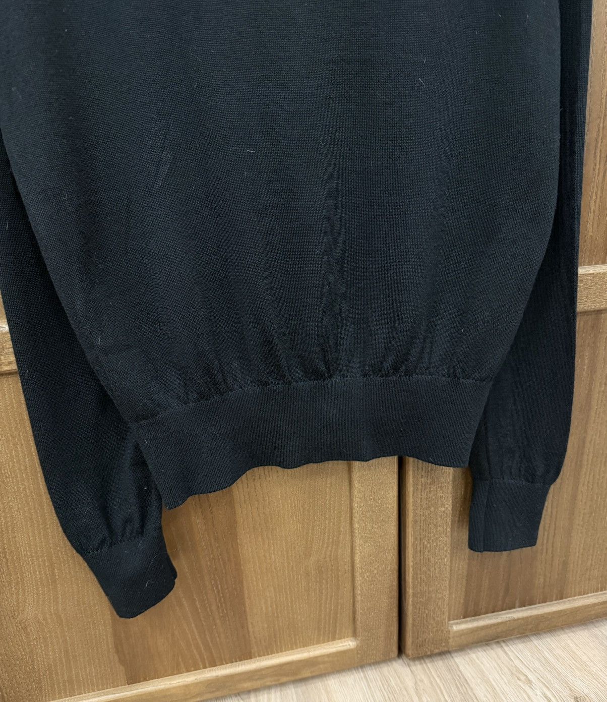 Alan Paine Vintage Alan Paine England Black Merino Wool Cardigan Size L / US 10 / IT 46 - 10 Thumbnail