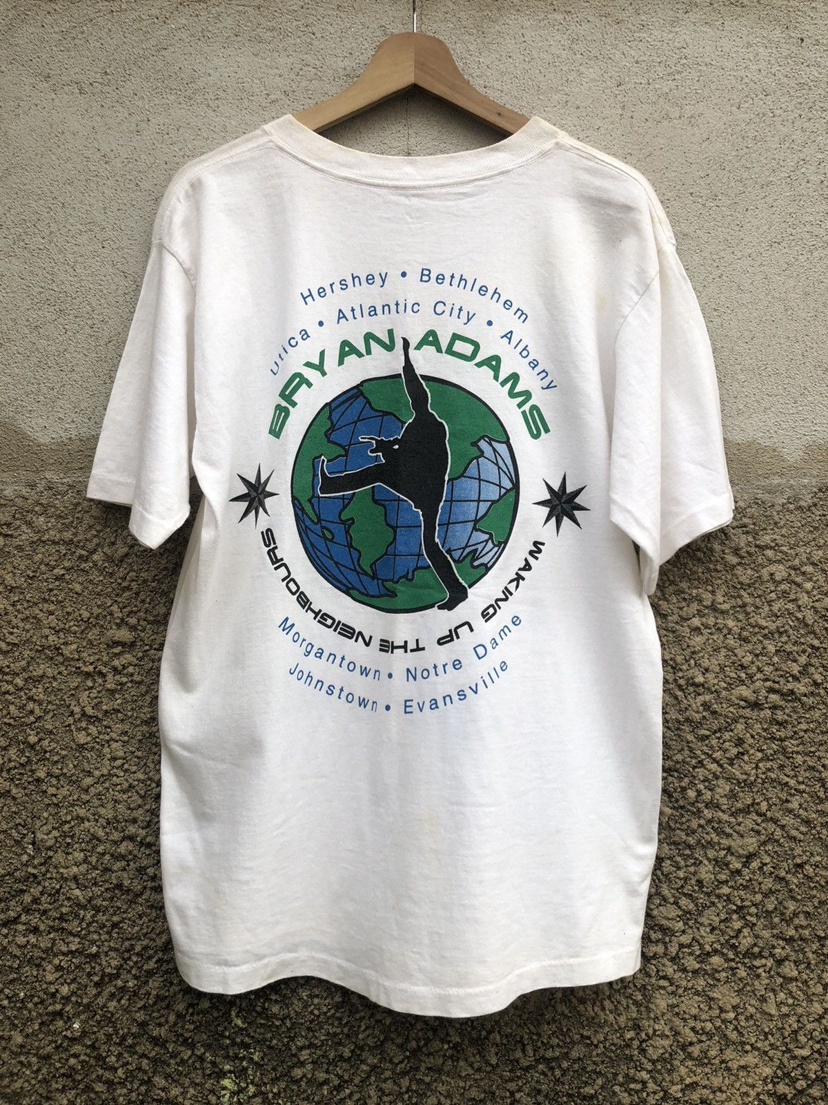Band Tees × Vintage Vintage 90s Bryan Adam "Waking Up The Neighbour" Tour Tshirt Size US L / EU 52-54 / 3 - 2 Thumbnail