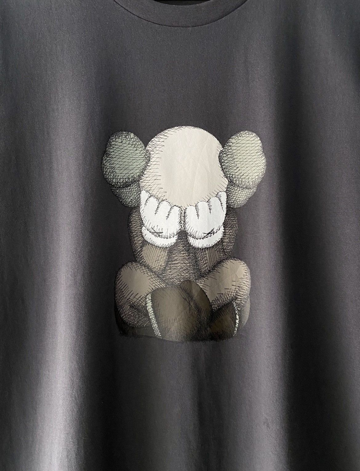 Kaws × Uniqlo Uniqlo kaws tokyo first Size US XL / EU 56 / 4 - 2 Thumbnail