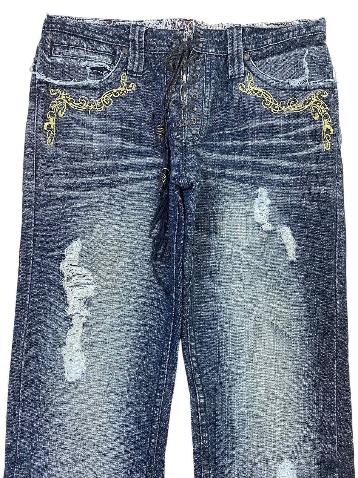 Japanese Brand Japanese Brand Light Wash Ripped Style Flare Jeans Size US 29 - 2 Thumbnail