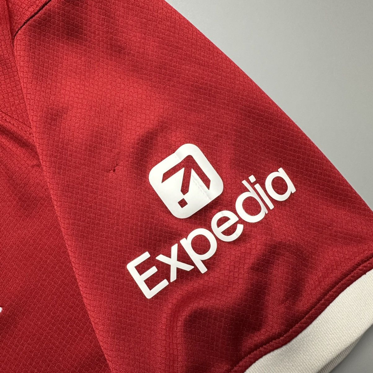 Nike LIVERPOOL NIKE 2023/2024 SOCCER HOME JERSEY #20 DIOGO JOTA Size US L / EU 52-54 / 3 - 5 Thumbnail