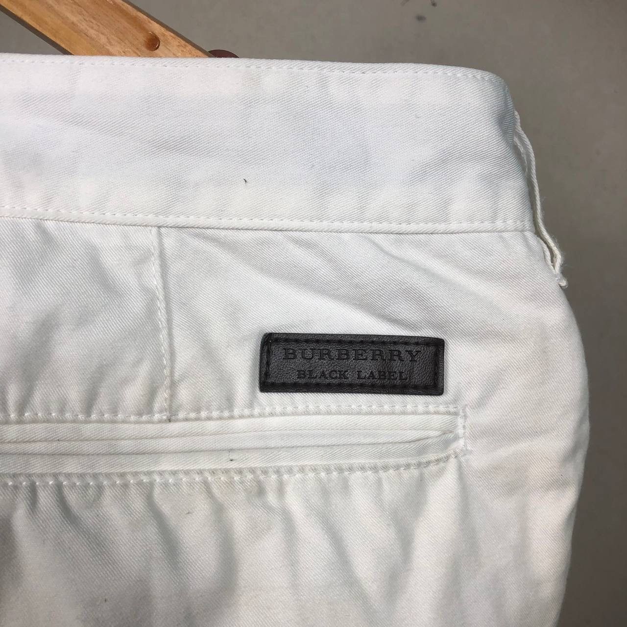 Burberry Burberry Short Pants White Size US 32 / EU 48 - 6 Thumbnail