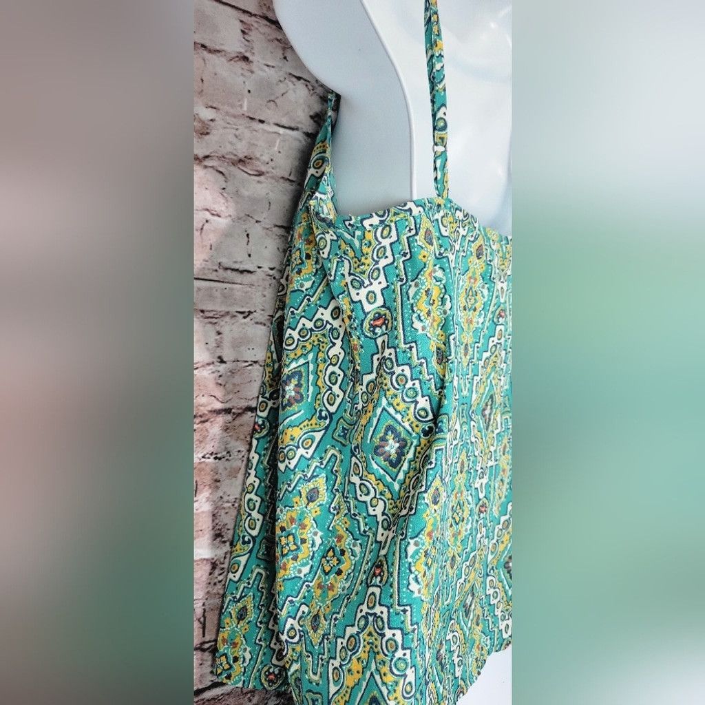 Hollister Hollister printed spaghetti strap tank top cami size small Size S / US 4 / IT 40 - 3 Thumbnail