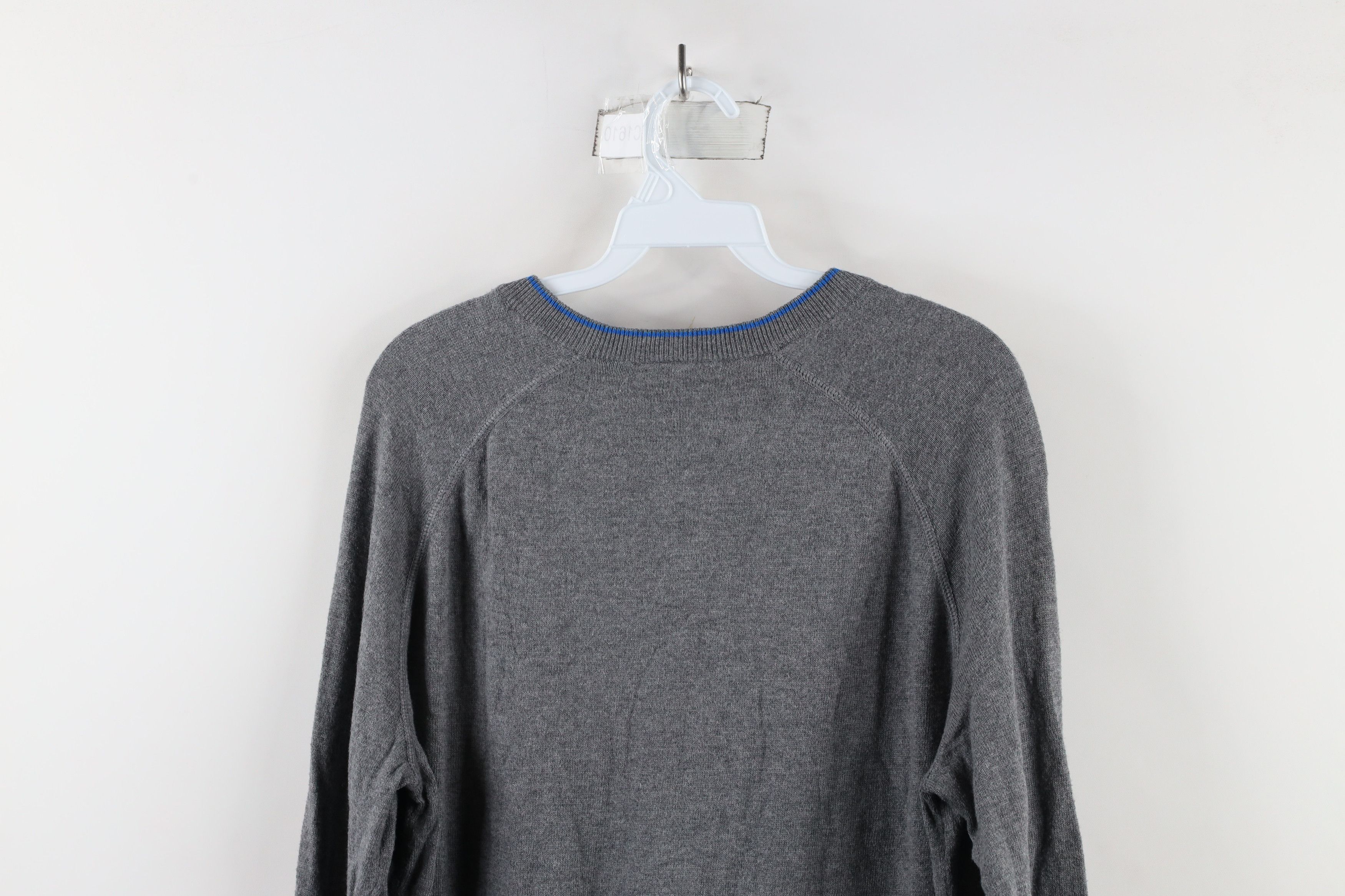 Oakley × Vintage Vintage Oakley Tailored Fit O Logo Knit V-Neck Sweater Gray Size US M / EU 48-50 / 2 - 8 Thumbnail