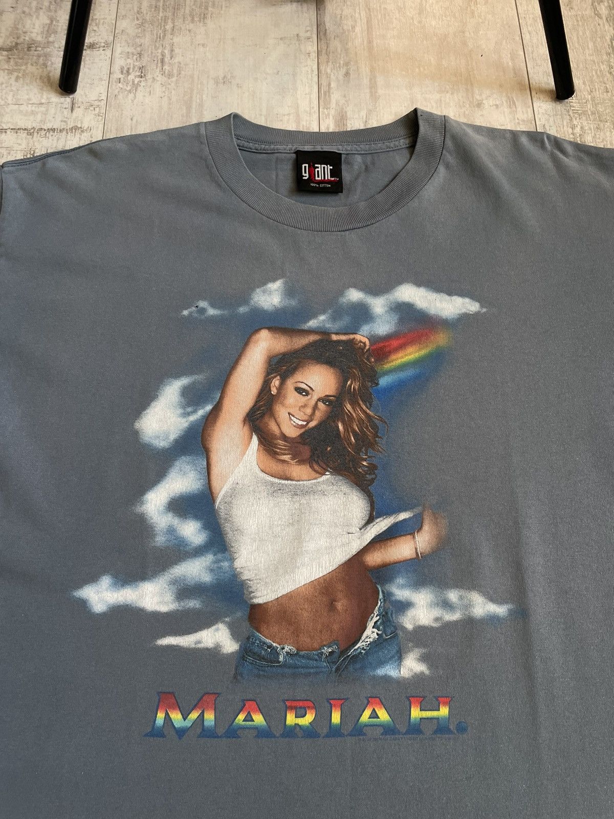Vintage Vintage Y2K 2000’s Mariah Carey Rainbow Giant Tour T Shirt Size US L / EU 52-54 / 3 - 3 Thumbnail