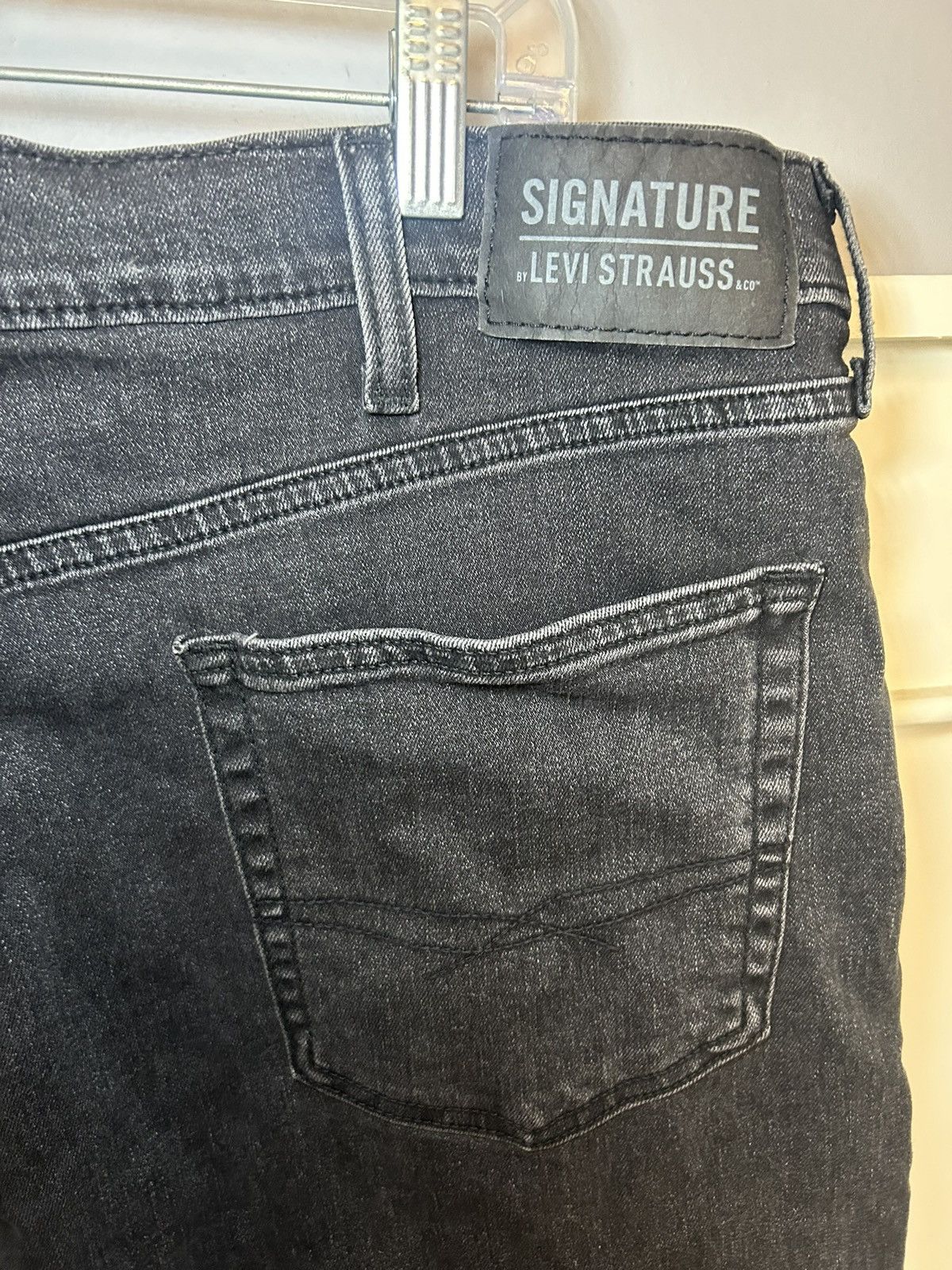 Levi's Levis dark grey black wash denim jorts Size US 38 / EU 54 - 4 Thumbnail