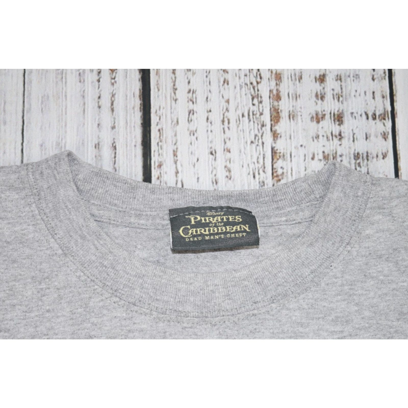 Disney VINTAGE Disney Pirates of the Caribbean Dead Man's Chest T-Shirt Men XL Gray Movie Logo Shirt Size US XL / EU 56 / 4 - 3 Thumbnail