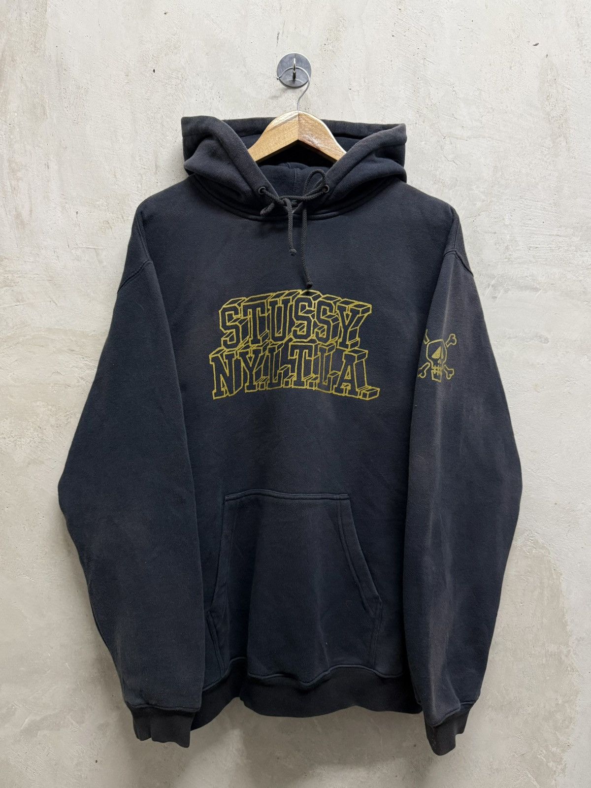 Stussy 2000s Faded Thrashed Stussy NYLTLA Hoodie Size US L / EU 52-54 / 3 - 1 Thumbnail