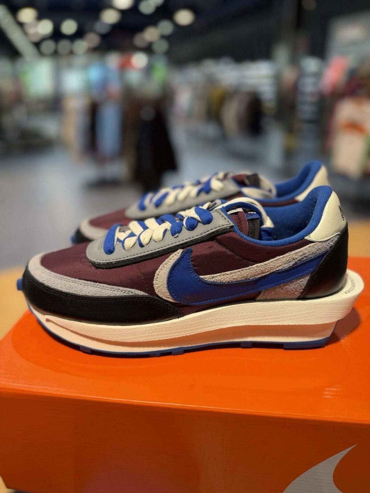Nike Size 10.5 - Nike sacai x Undercover x LDWaffle Night Size US 10.5 / EU 43-44 - 3 Thumbnail