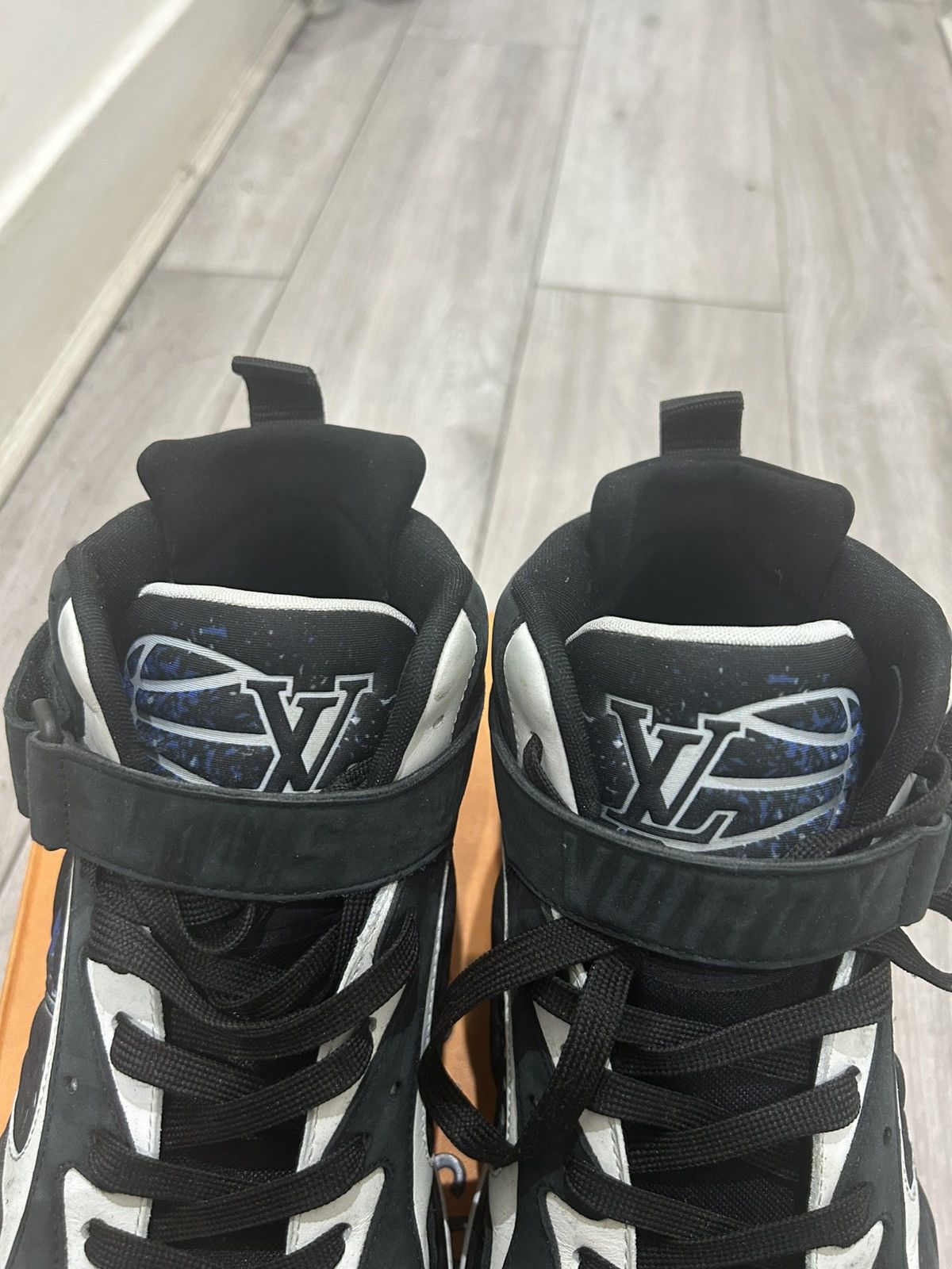Louis Vuitton Louis Vuitton Basketball Sneakers Size US 10 / EU 43 - 10 Thumbnail