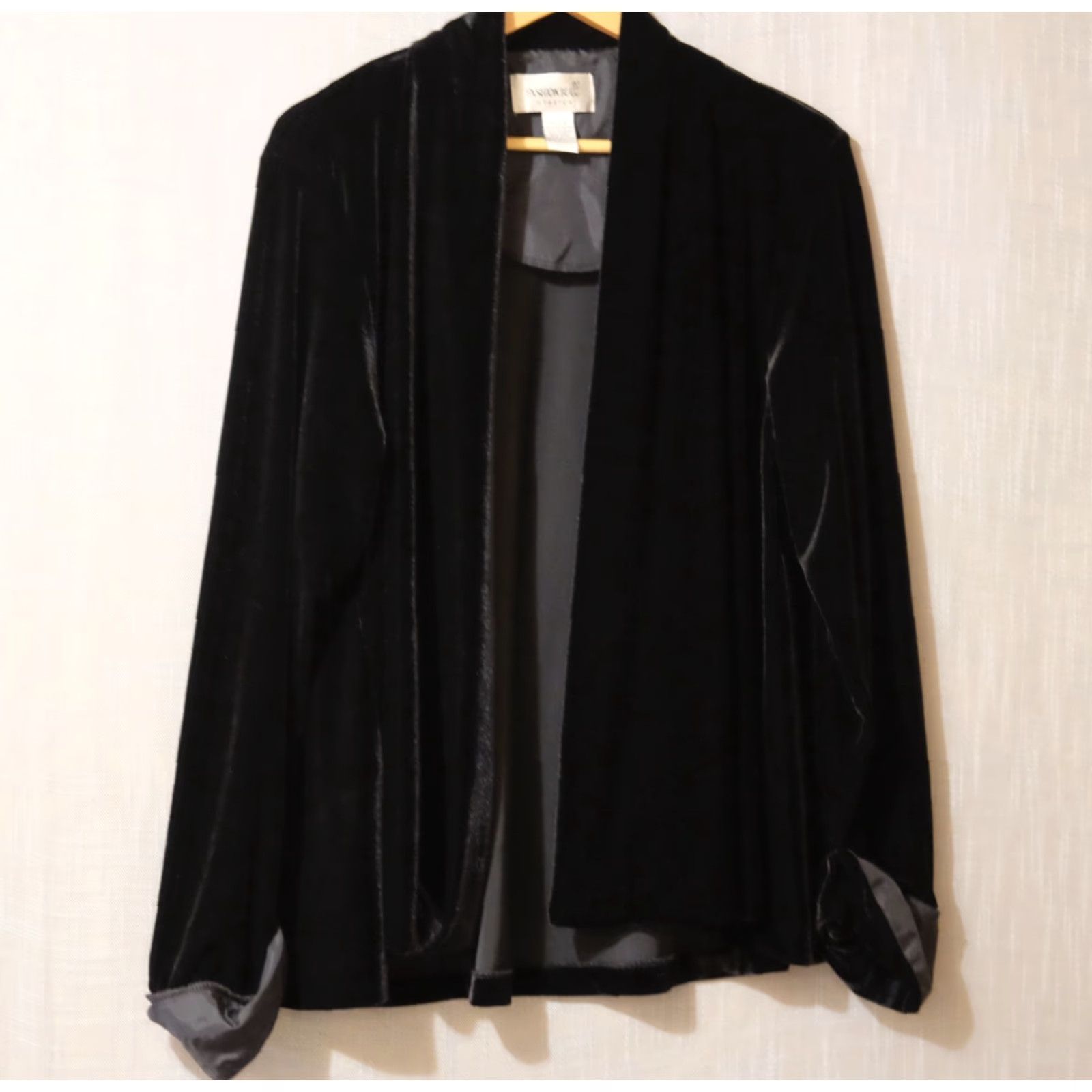 Vintage VINTAGE Fashion Bug Velvet Velour Open Front Cardigan Shawl Collar 18/20W Womens Cardigan Black Velvet 18/20W Holiday Formal Evening Wear Mens? Size XXL / US 16-18 / IT 52-54 - 2 Thumbnail