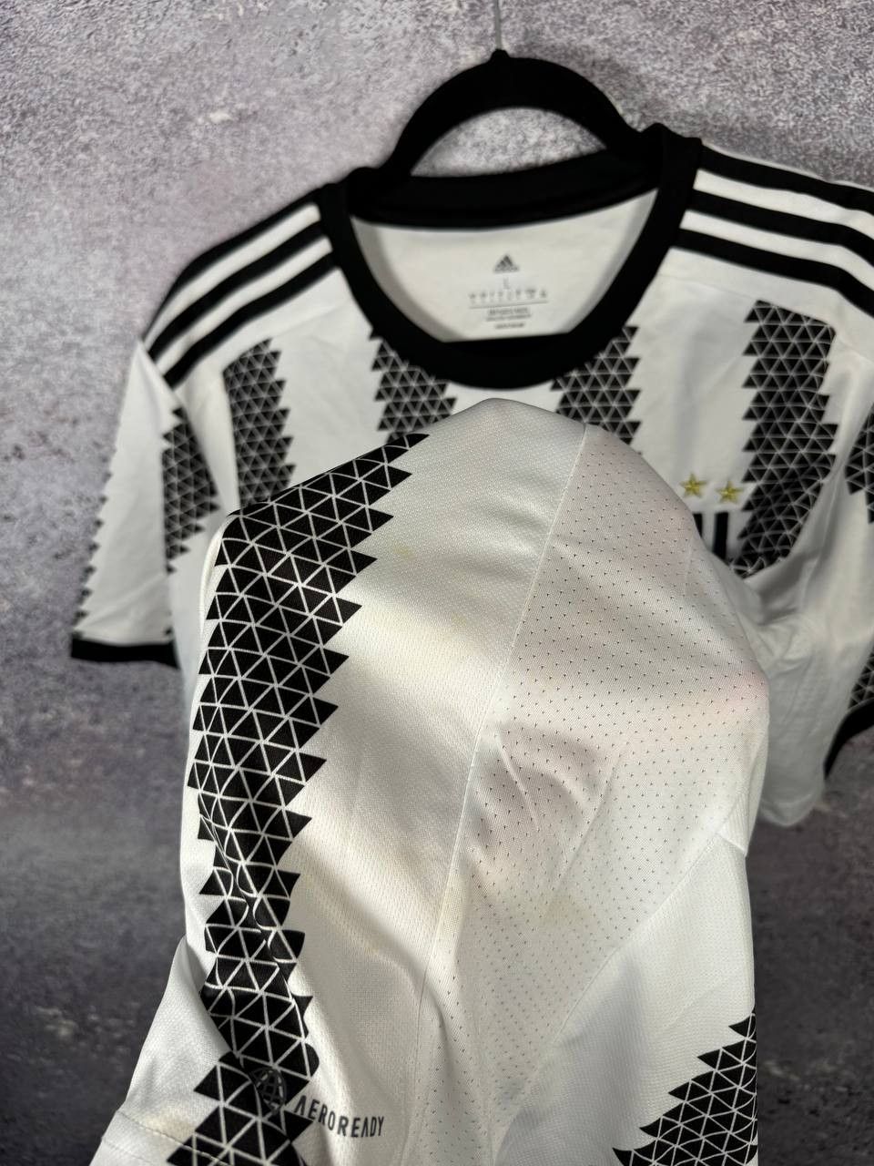Other Vintage Juventus 2022/23 Home Soccer Jersey Large Size US L / EU 52-54 / 3 - 10 Thumbnail