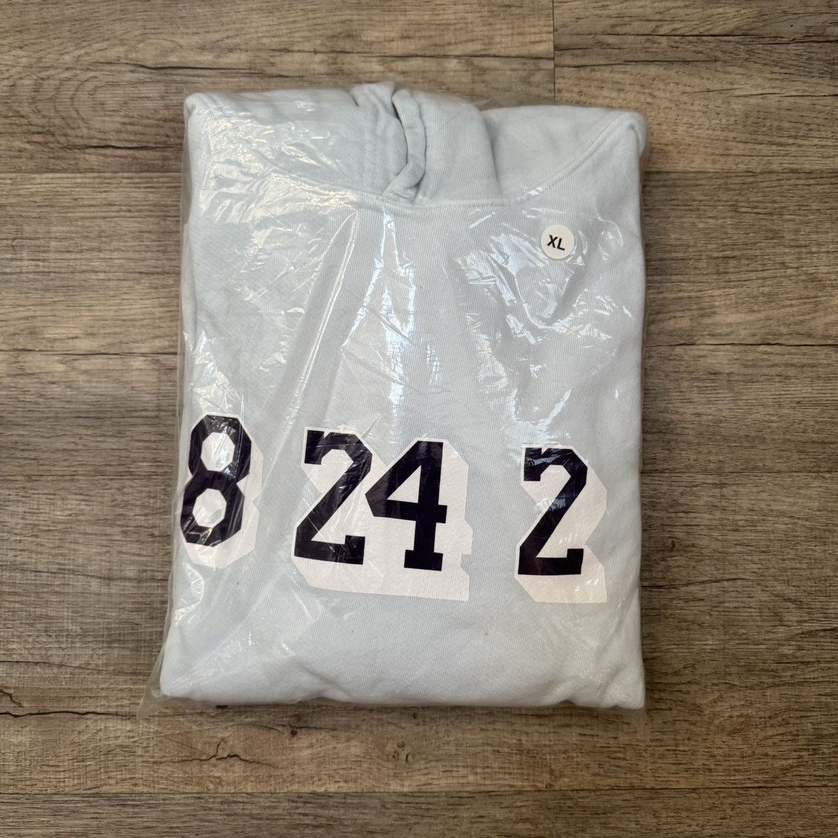 Other WJW Who Jung Woo Kobe Memorial Hoodie Size US XL / EU 56 / 4 - 5 Thumbnail