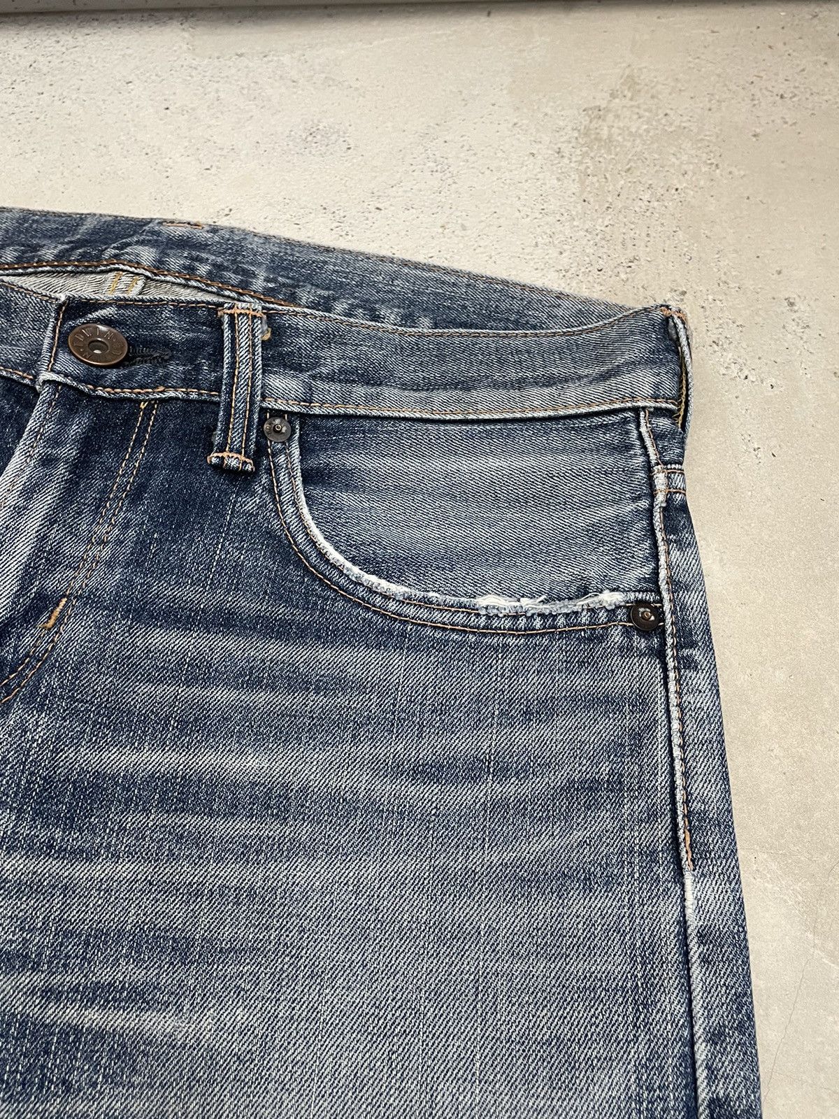 Edwin Edwin 505 Selvedge Buckle Back Whisker Distress Denim A13 Size US 32 / EU 48 - 8 Thumbnail