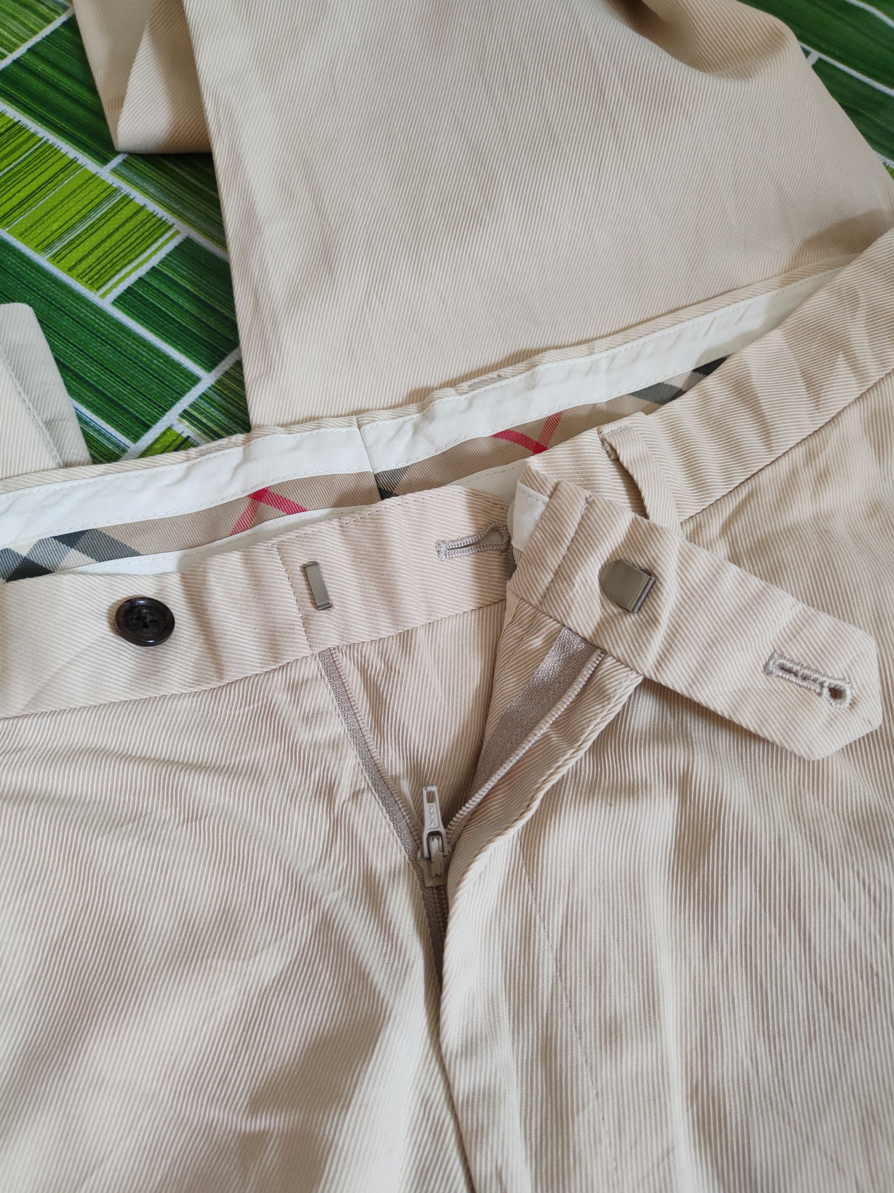 Burberry Burberry Beige Trousers Chino Pants N#S3030 Size US 36 / EU 52 - 13 Thumbnail
