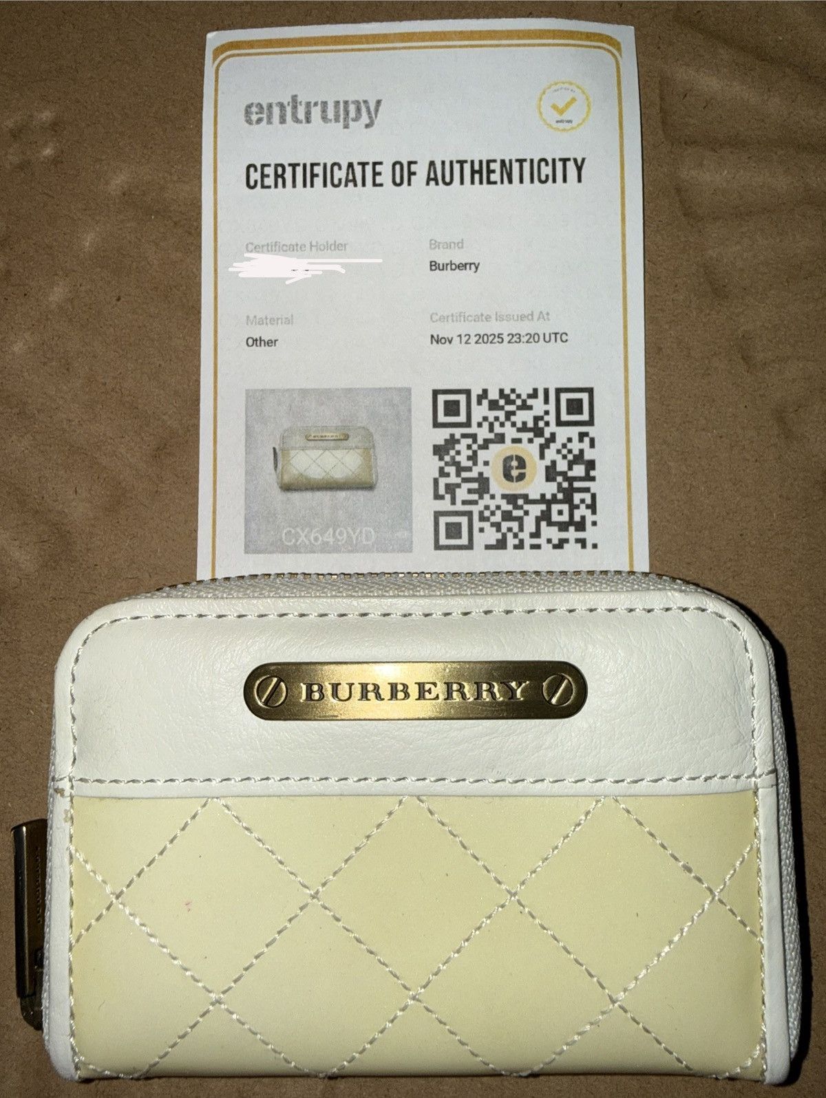 Burberry Vintage Burberry Leather & Enamel zippered card/coin wallet Size ONE SIZE - 16 Thumbnail