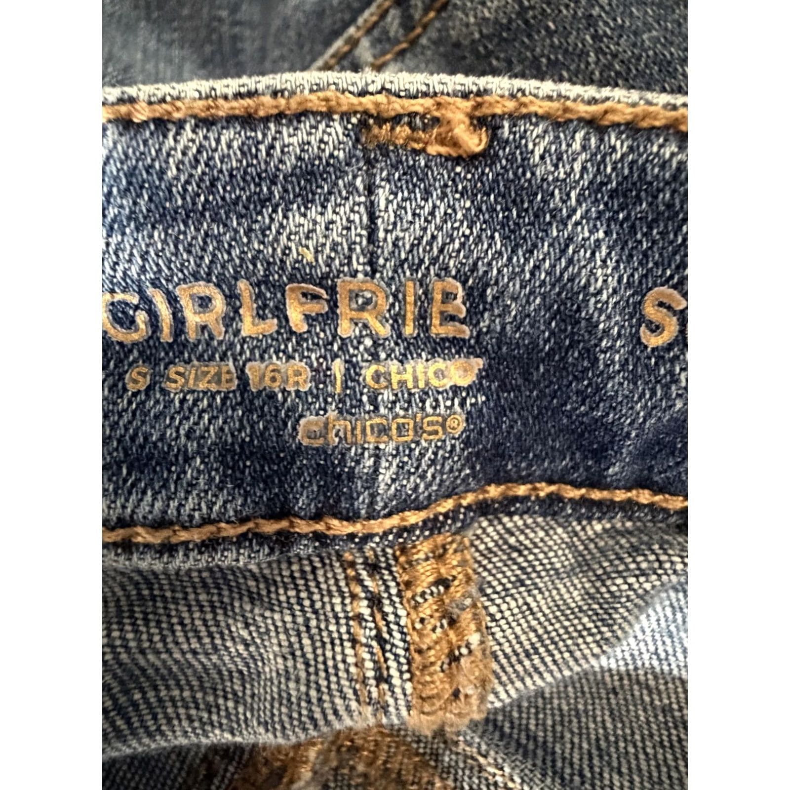 Vintage Chico's Jeans Womens 16R Blue Boyfriend Embroidered Floral Size 38" / US 16 / IT 52 - 4 Thumbnail