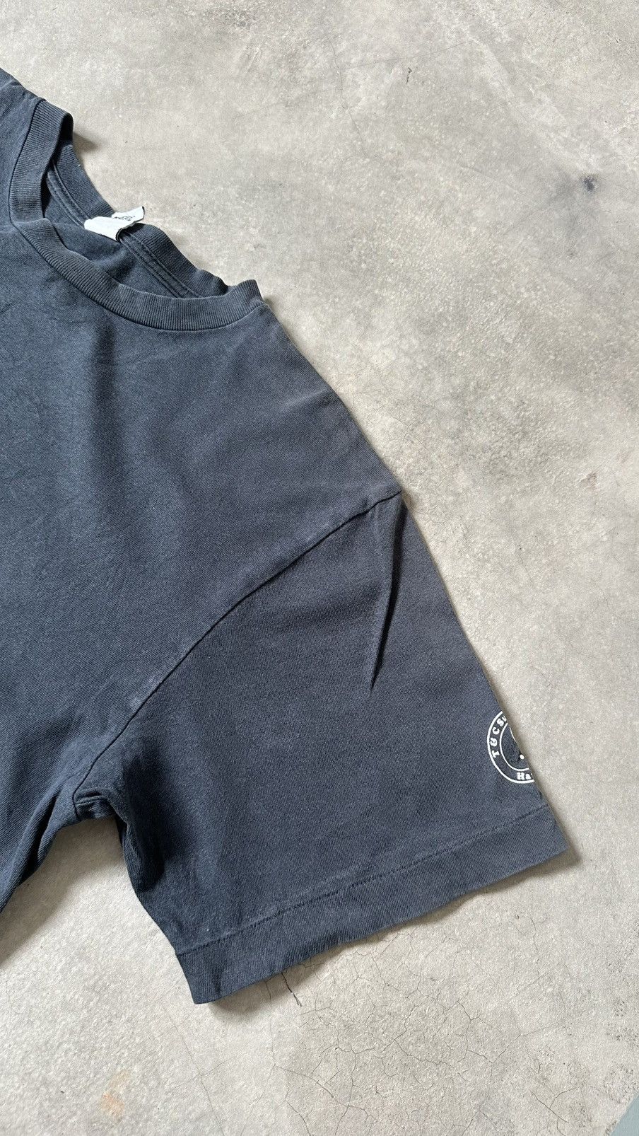 Vintage VINTAGE T&C SURF DESIGN DRAGON PRINT DISTRESSED TEE Size US M / EU 48-50 / 2 - 5 Thumbnail