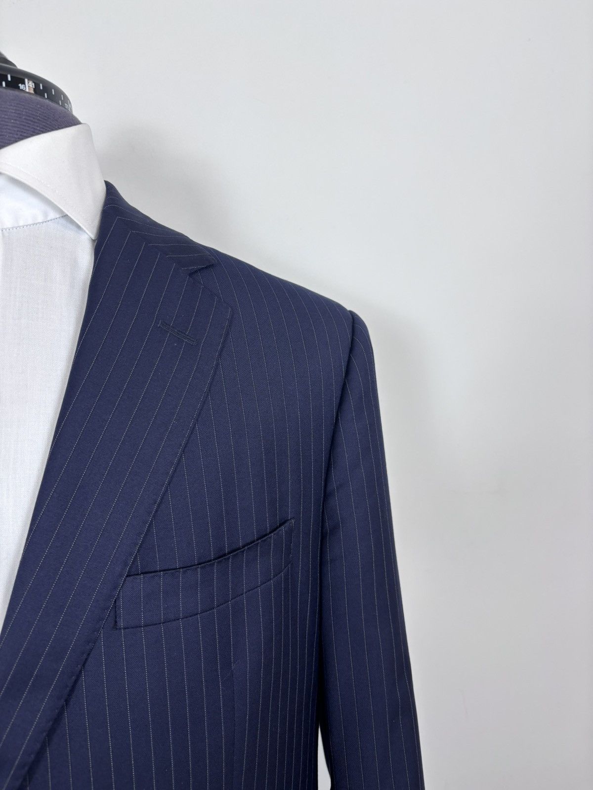 Suitsupply Suitsupply Men’s 2-Piece Navy Blue Pinstripe Wool Suit Size 44R - 3 Thumbnail
