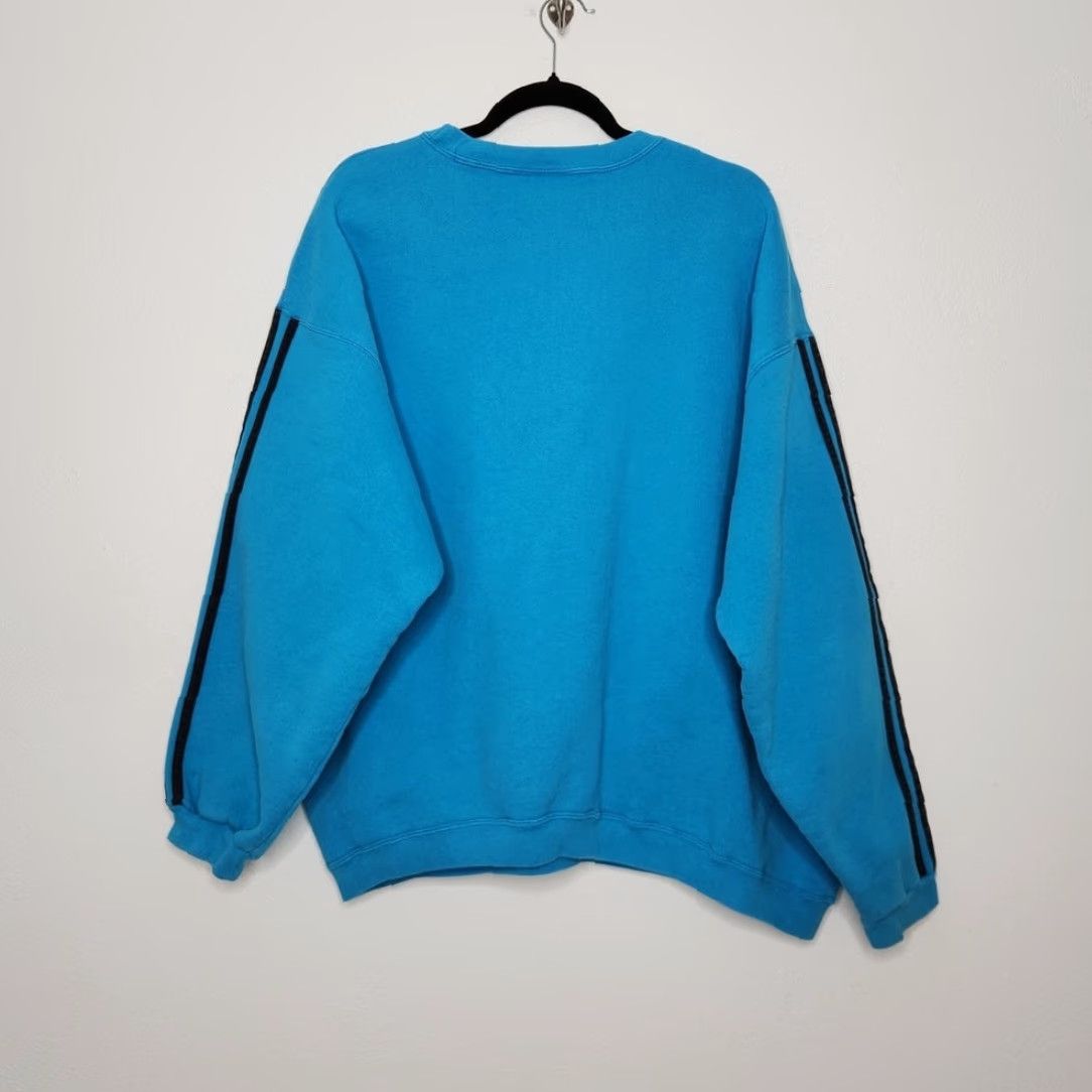Adidas VINTAGE Adidas 3 Stripes Oversized Sweatshirt Crewneck 80s 90s Blue XL Unisex Adults Sweatshirt Pullover Womens Mens Size US XL / EU 56 / 4 - 6 Thumbnail