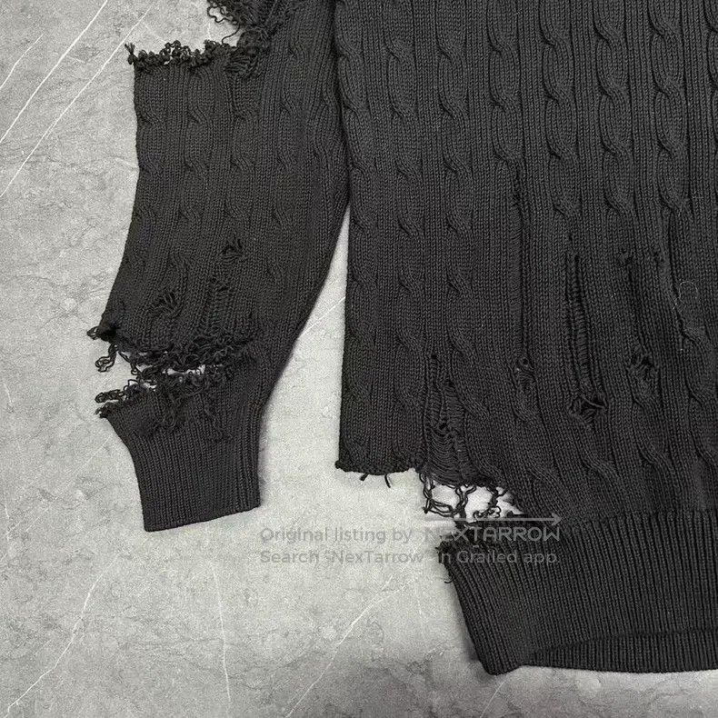 Balenciaga Balenciaga Wheat Embroidered Destroyed Hole Knit Sweater Size US L / EU 52-54 / 3 - 5 Thumbnail