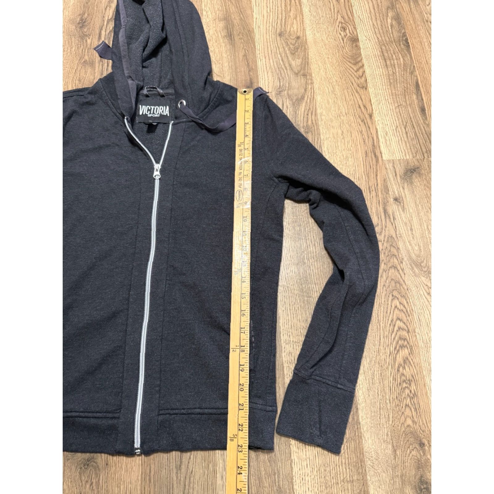 Victoria's Secret Victoria's Secret Victoria Sport Hoodie Women XS Gray Full Zip Sweatshirt Free Return Mens? Size XS / US 0-2 / IT 36-38 - 6 Thumbnail