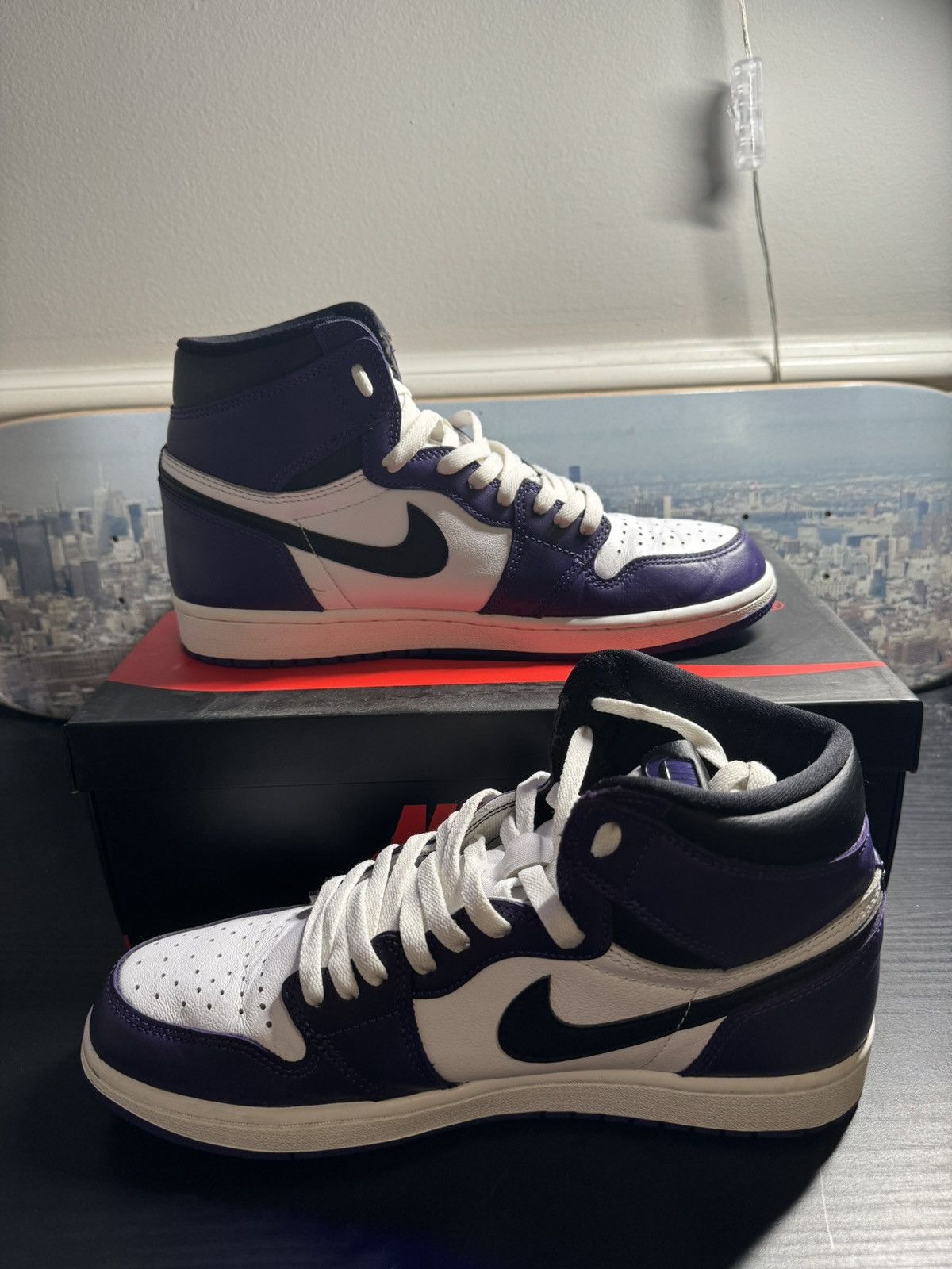 Jordan Brand × Nike Nike Air Jordan 1 Retro OG High Court Purple 2.0 2020 Size US 10 / EU 43 - 2 Thumbnail
