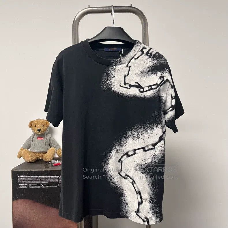 Louis Vuitton Louis Vuitton Chain Short Sleeve Size US M / EU 48-50 / 2 - 1 Thumbnail