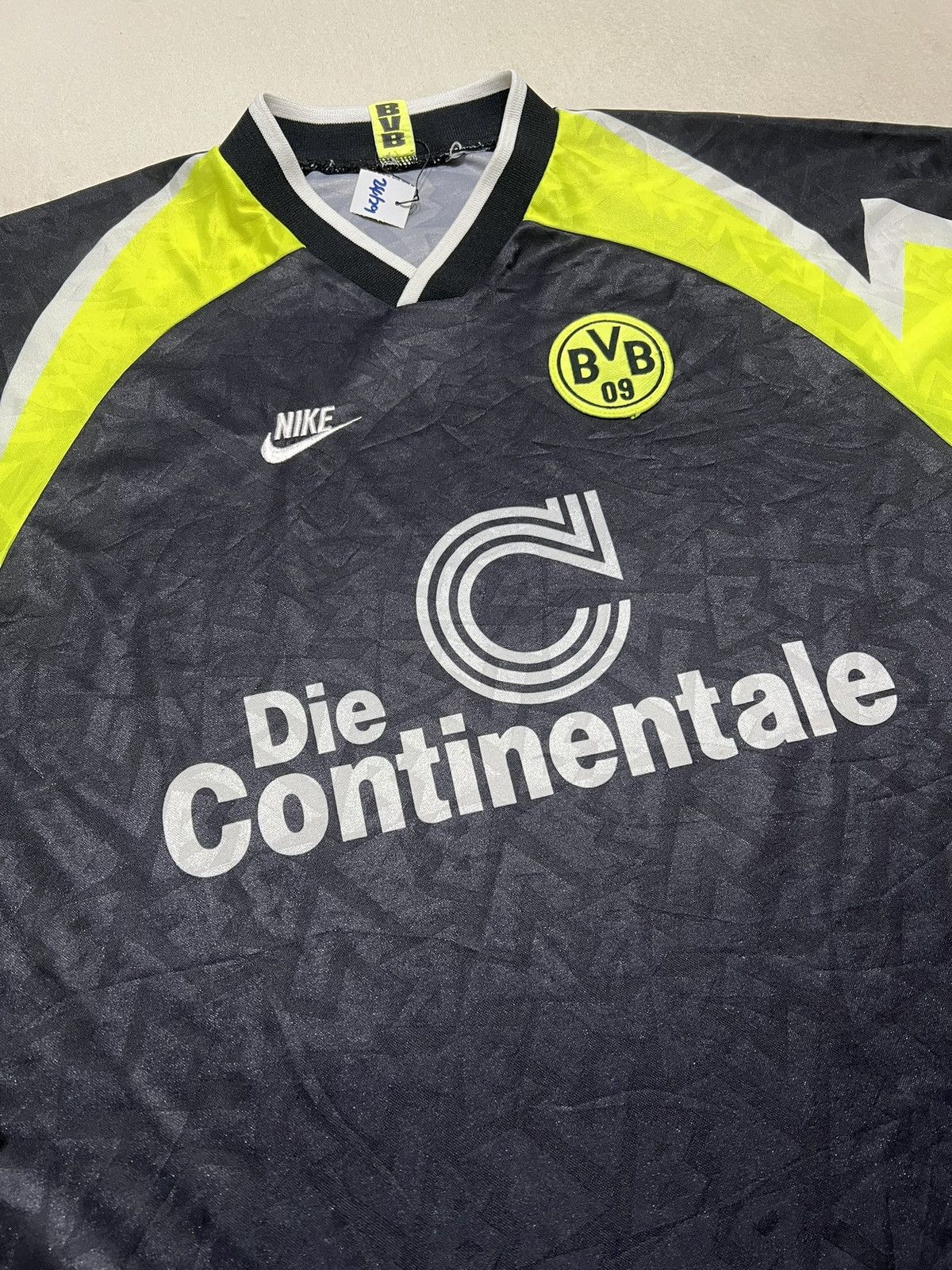 Nike Borussia Dortmund 1995/1996 Nike Away Longsleeve Jersey Size US XL / EU 56 / 4 - 2 Thumbnail