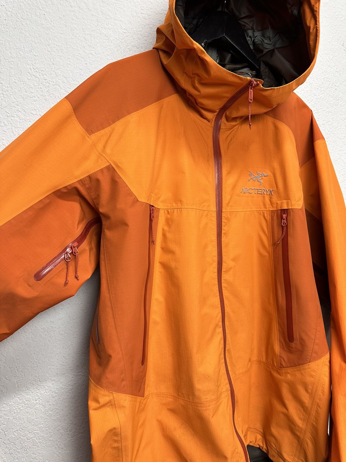 Arc'teryx Vintage Gore-tex Arcteryx Orange Shell Jacket Outdoor Size US XL / EU 56 / 4 - 6 Thumbnail